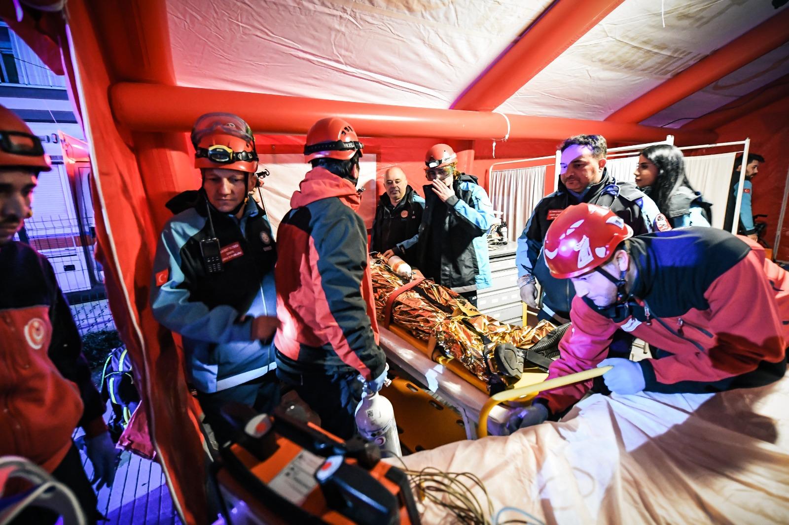 Deprem Anında İzban’da Neler Olur İşte Yanıtı! (2)