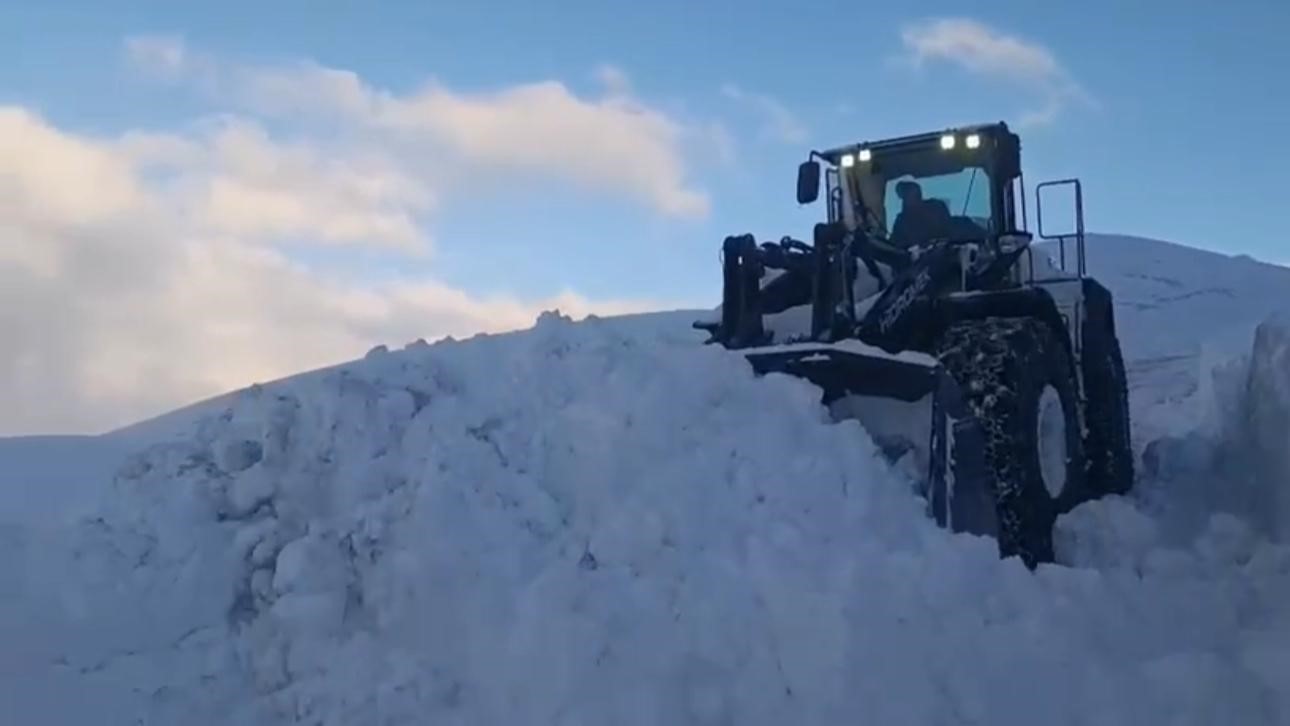 Dozerler Bile Çaresiz Kaldı Böyle Kar Görülmedi (3)