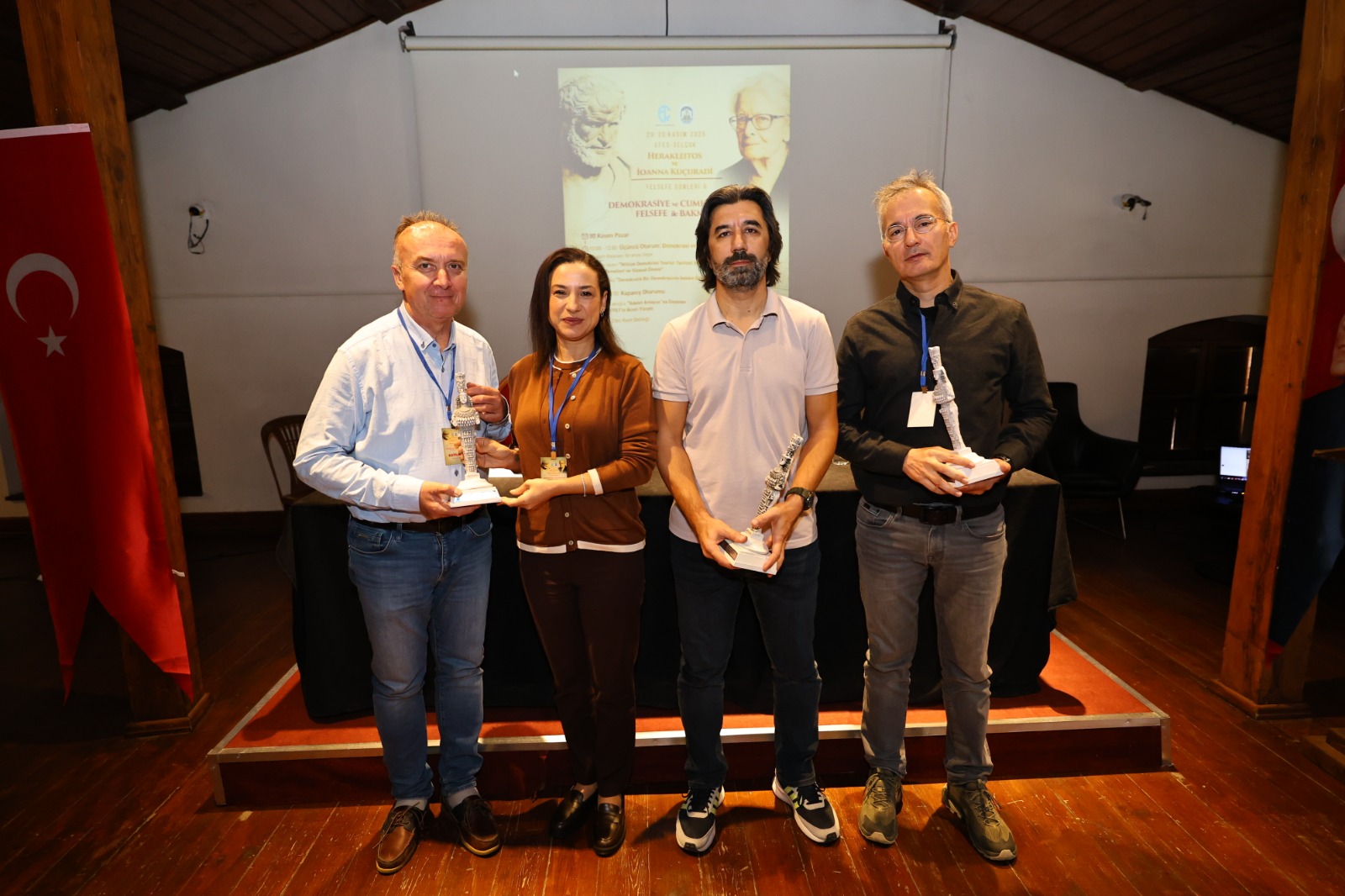 Efes Selçuk’ta Felsefe Günleri Işığında Tartışma (1)