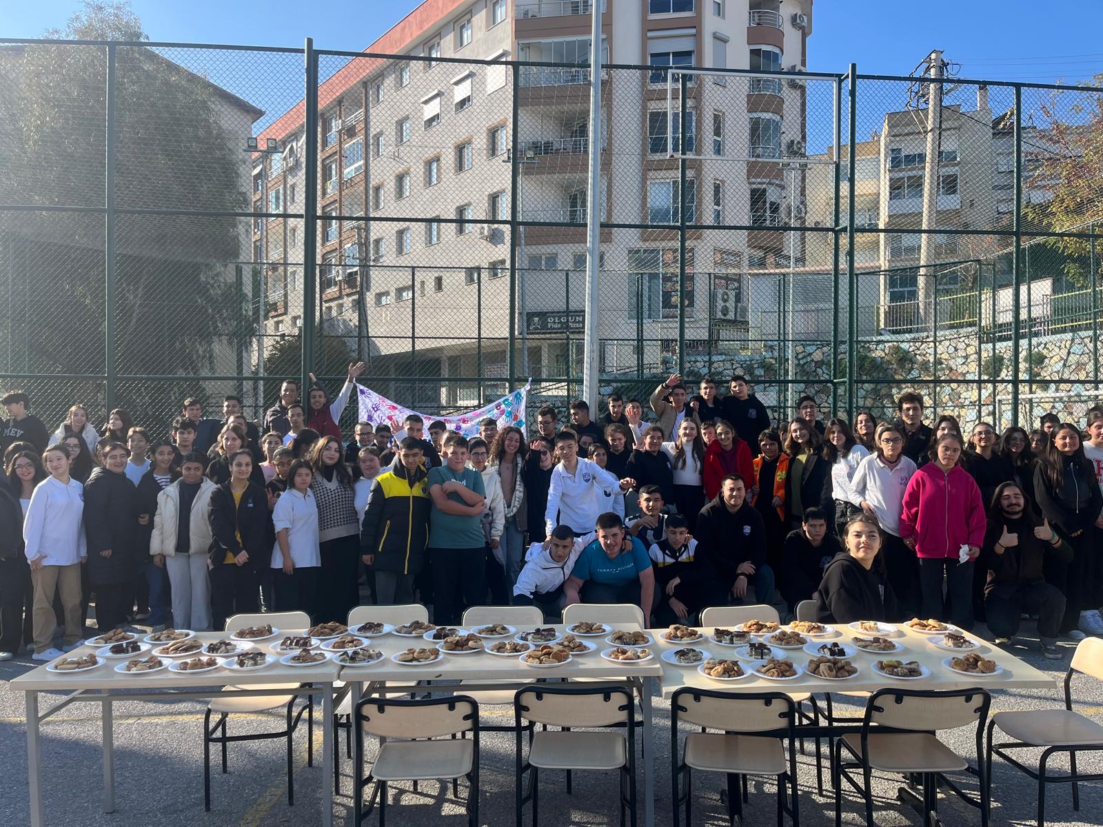 Ege Üniversitesi’nden Örnek Dayanışma Engelliler Günü Etkinliği Büyük Ilgi Gördü (5)