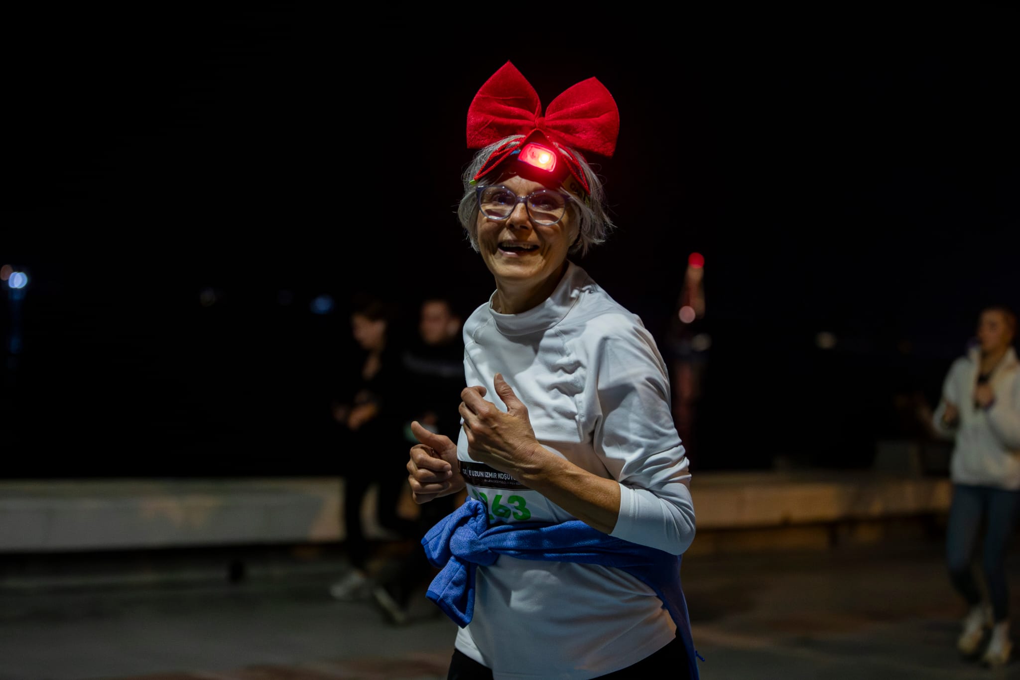 En Uzun Geceyi İzmirliler Işıklarıyla Aydınlattı (4)