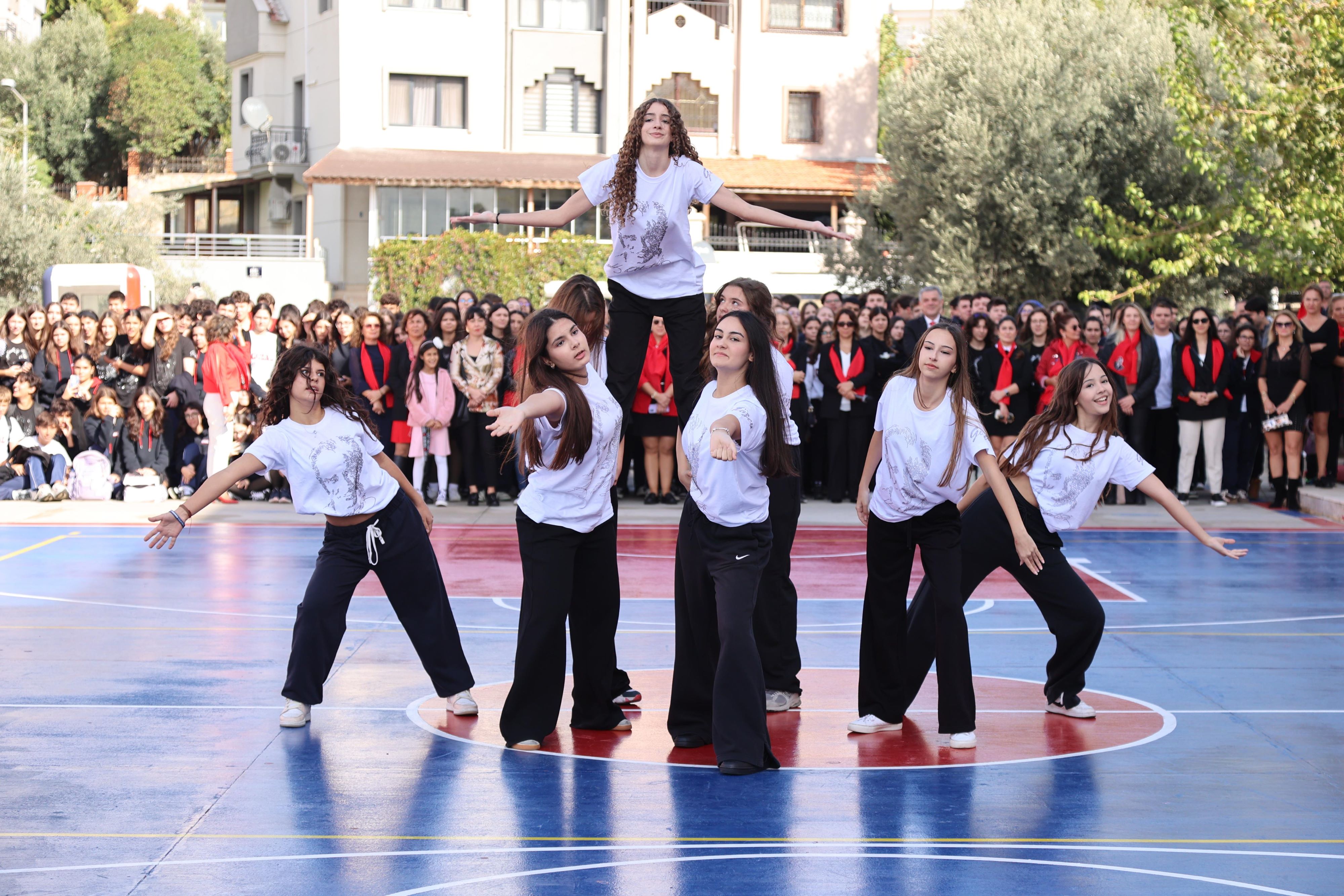 Geçmişin Mirası, Bugünün Coşkusu Ve Geleceğin Umudu Aynı Sahnede Buluştu (6)