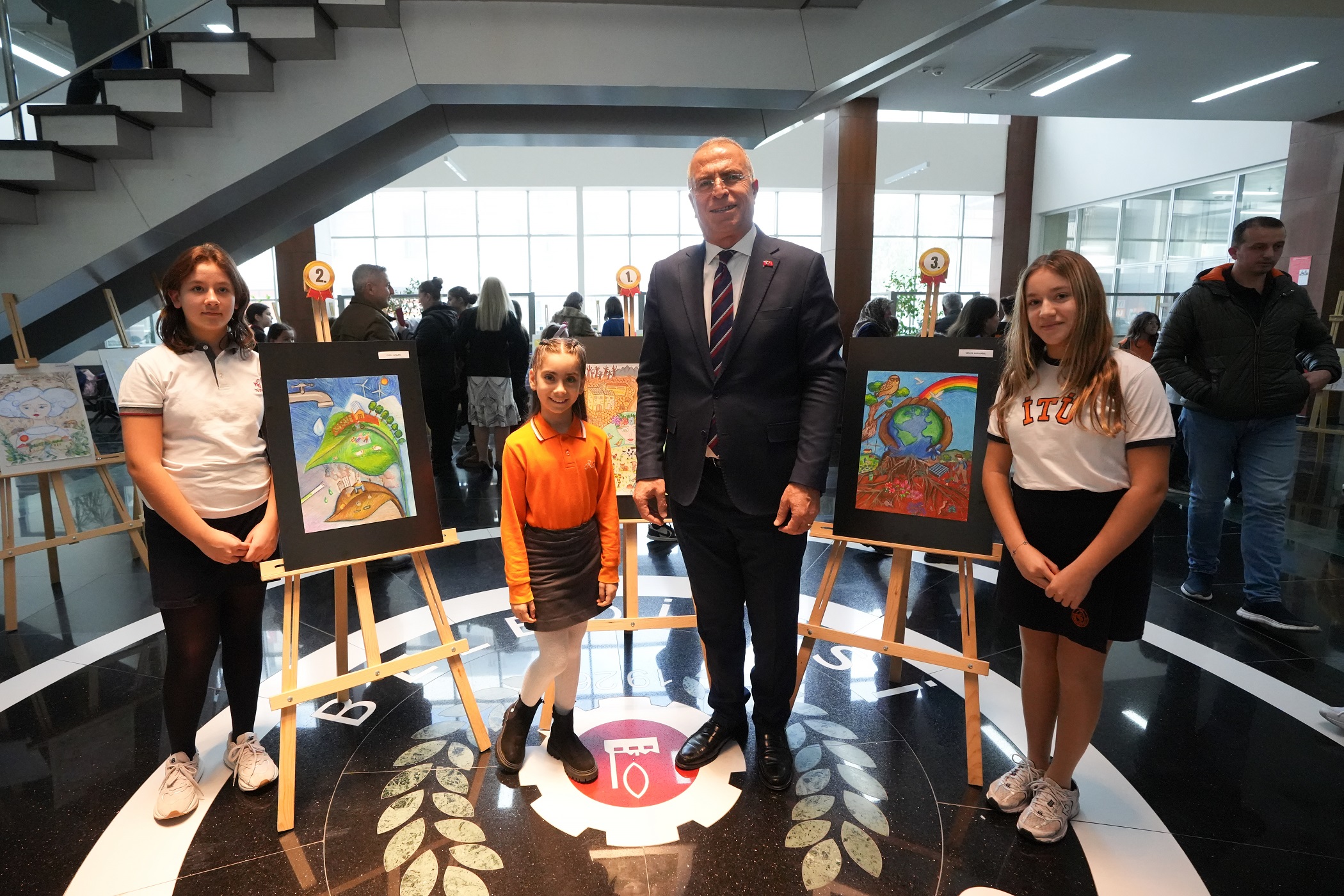 Geleceğin Sanatçıları Ve Iklim Krizi Bu Resimler Hepimizi Düşündürmeli (5)