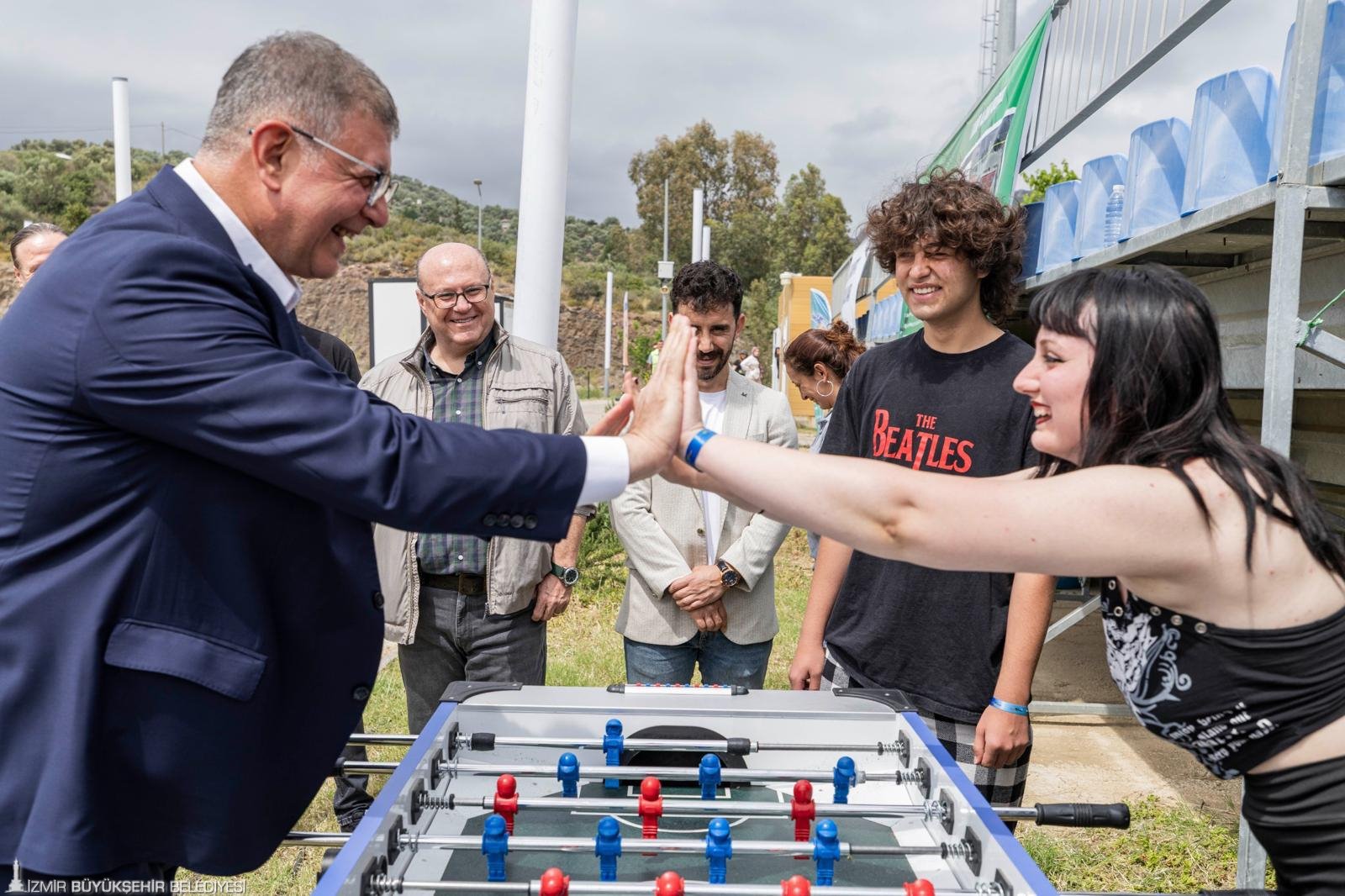 Gençlerin Dinamizmi İzmir’de Sosyal Dönüşümü Hızlandırıyor (1)