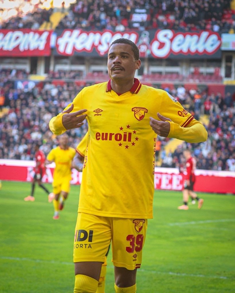 Göztepe’de Ilk Yarının Golcüsü Brezilyalı Juan Oldu (3)