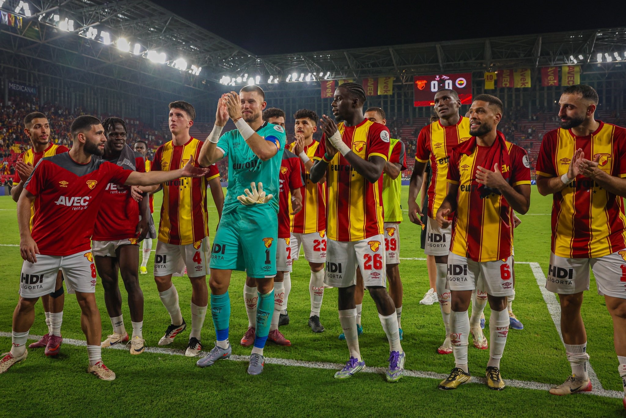 Göztepe’den Savunma Dersi Süper Lig’in Zirvesinde (4)