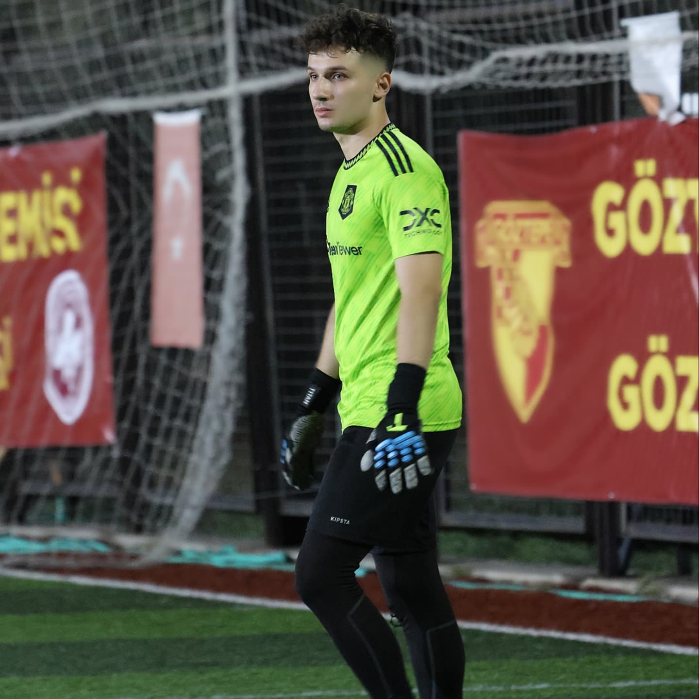 Halı Sahaların Kurtarıcısı İzmir’den Çıktı! (1)