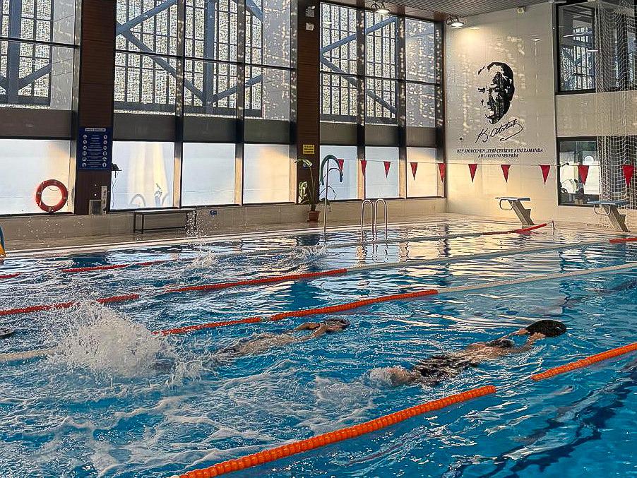 Havuz İzmir’de Duygulandıran Etkinlik 'Sevgi Varsa Engel Yoktur' (9)