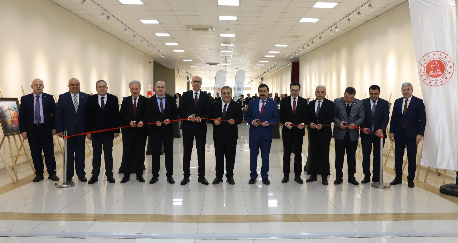 Hukuk Dünyası İzmir’de Denetimli Serbestliği Tartıştı (5)