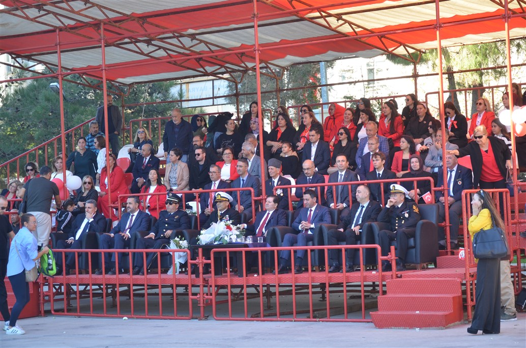 İlçe Töreni Okulumuzda