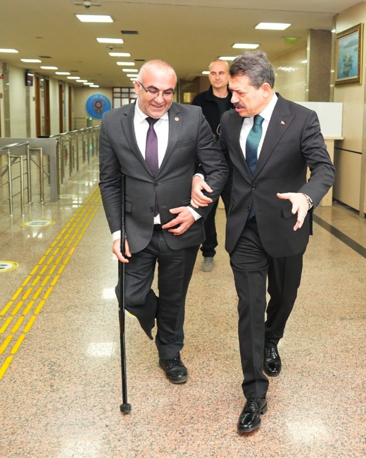 İzmir Adliyesi’nde Engelliler Günü Başsavcı Yeldan Personeli Ziyaret Etti (3)