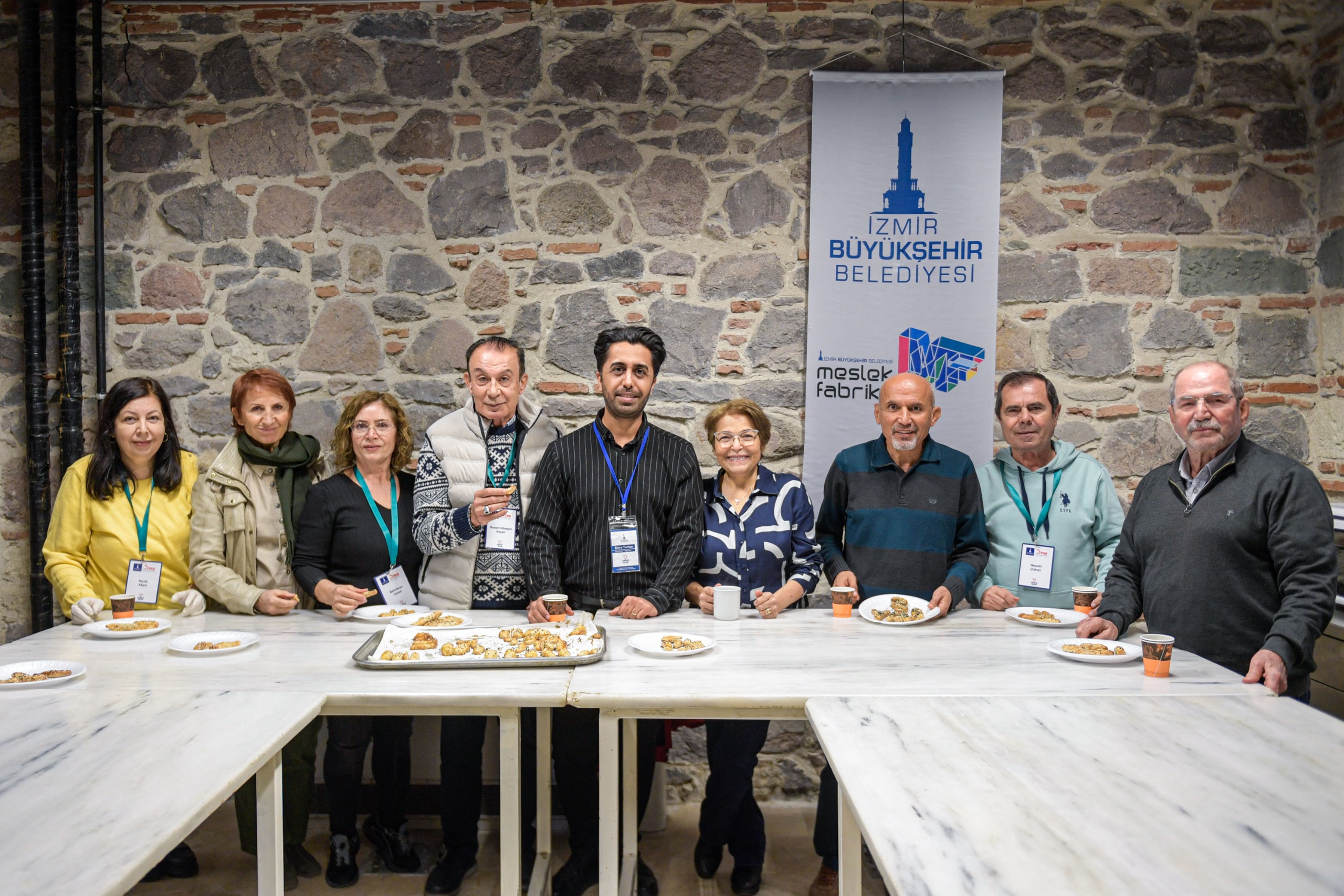 İzmir Büyükşehir Belediyesi’nin 60 Yaş Ve Üzeri Yurttaşlar Için Hayata Geçirdiği 3. Yaş Üniversitesi, Yaşam Boyu Öğrenmeyi Destekleyen Seçmeli Derslerle Dikkat Çekiyor. (8)