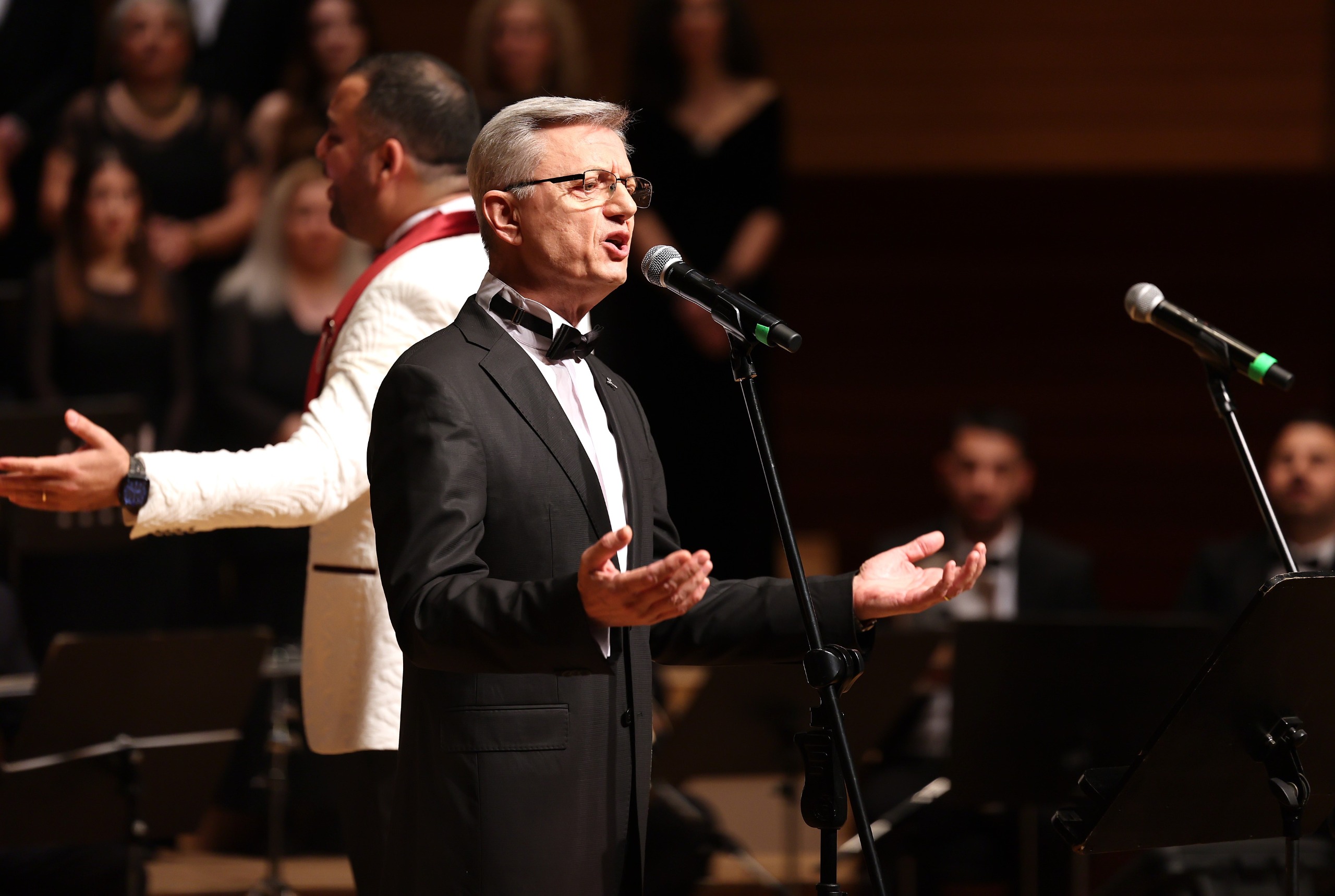 İzmir Büyükşehir Korosu 'Sonbahar Şarkıları'yla Büyüledi (1)