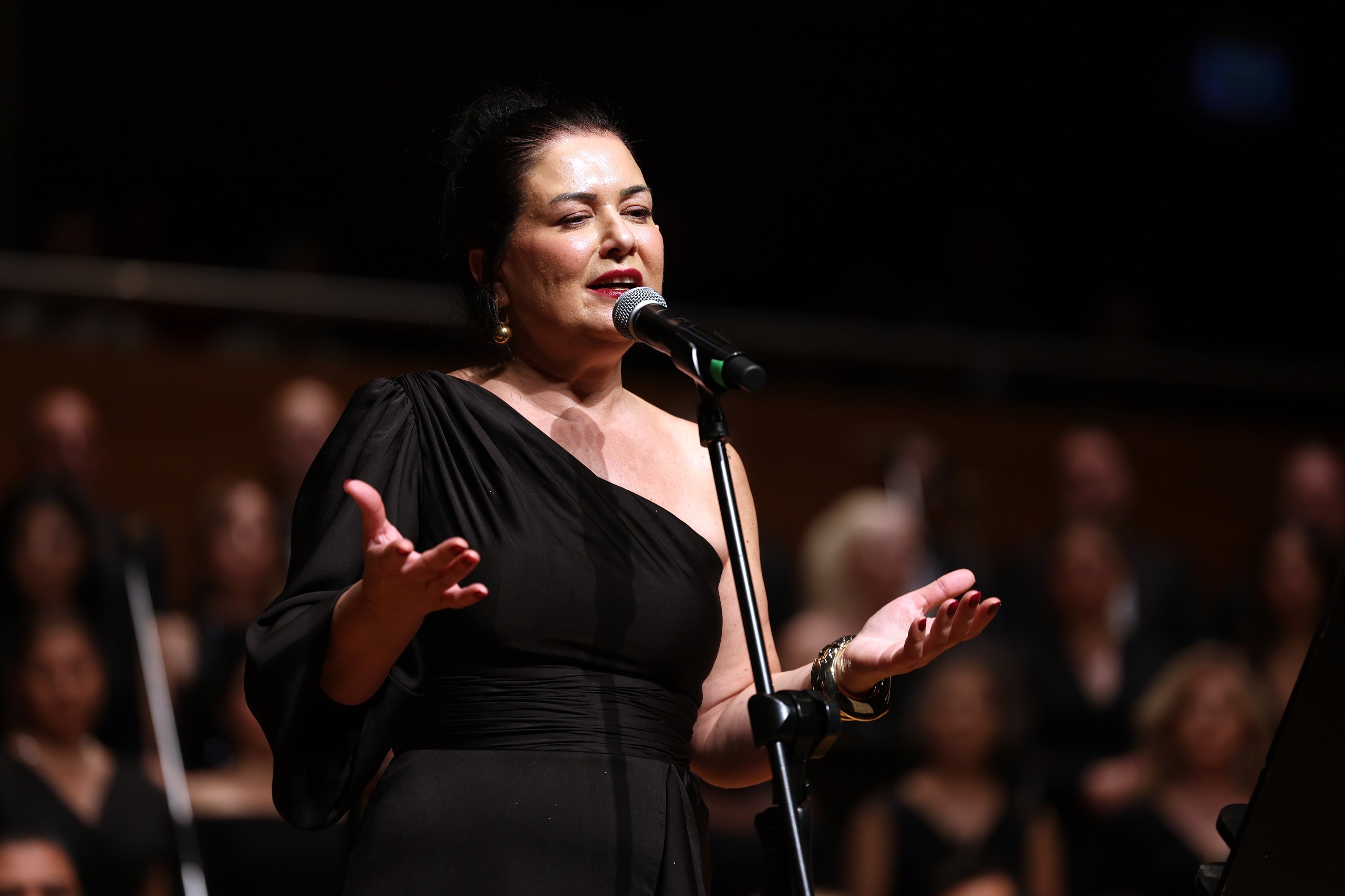 İzmir Büyükşehir Korosu 'Sonbahar Şarkıları'yla Büyüledi (11)