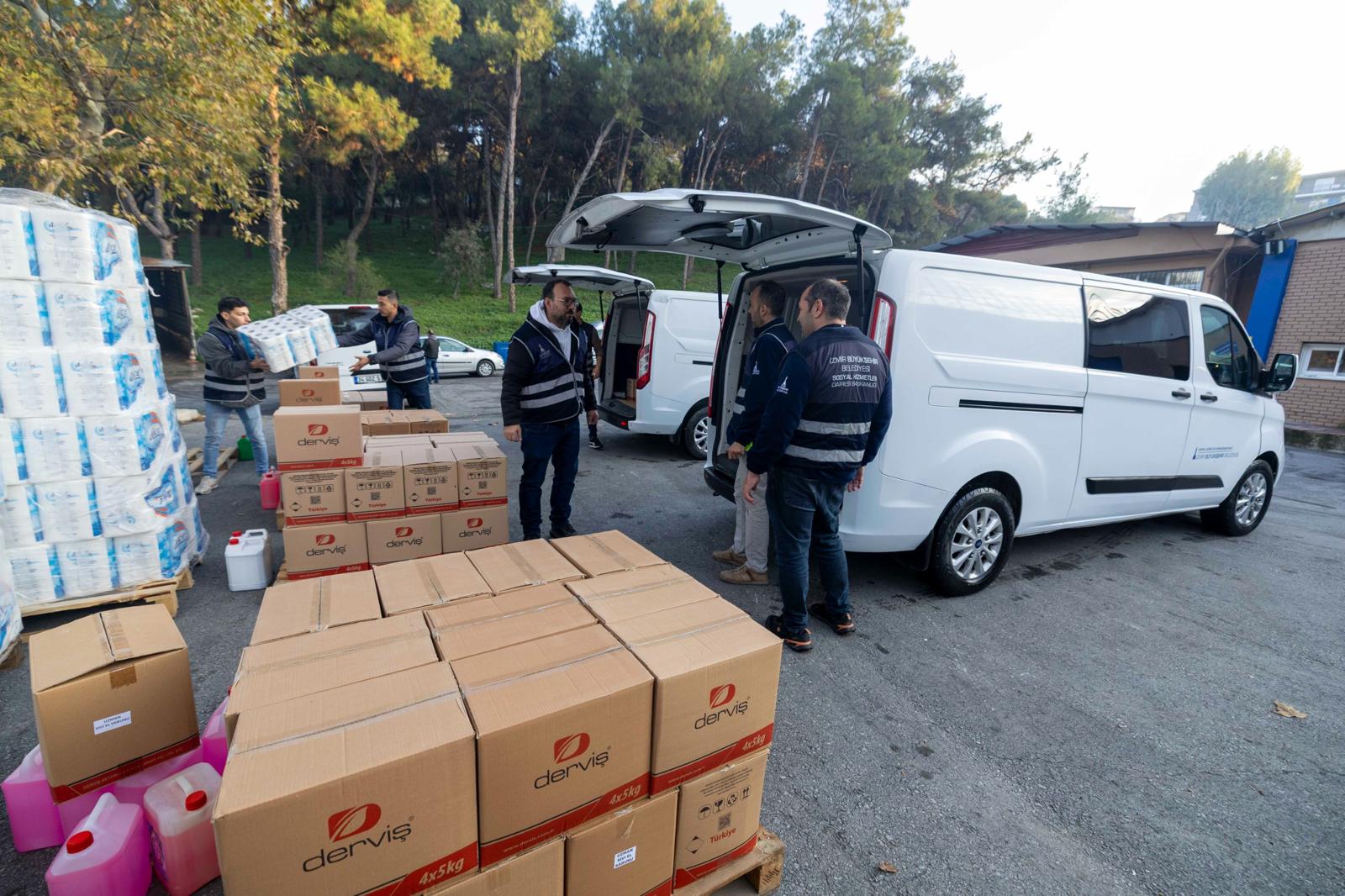 İzmir Büyükşehir Öğrencinin Yanında Olmaya Devam Ediyor (5)