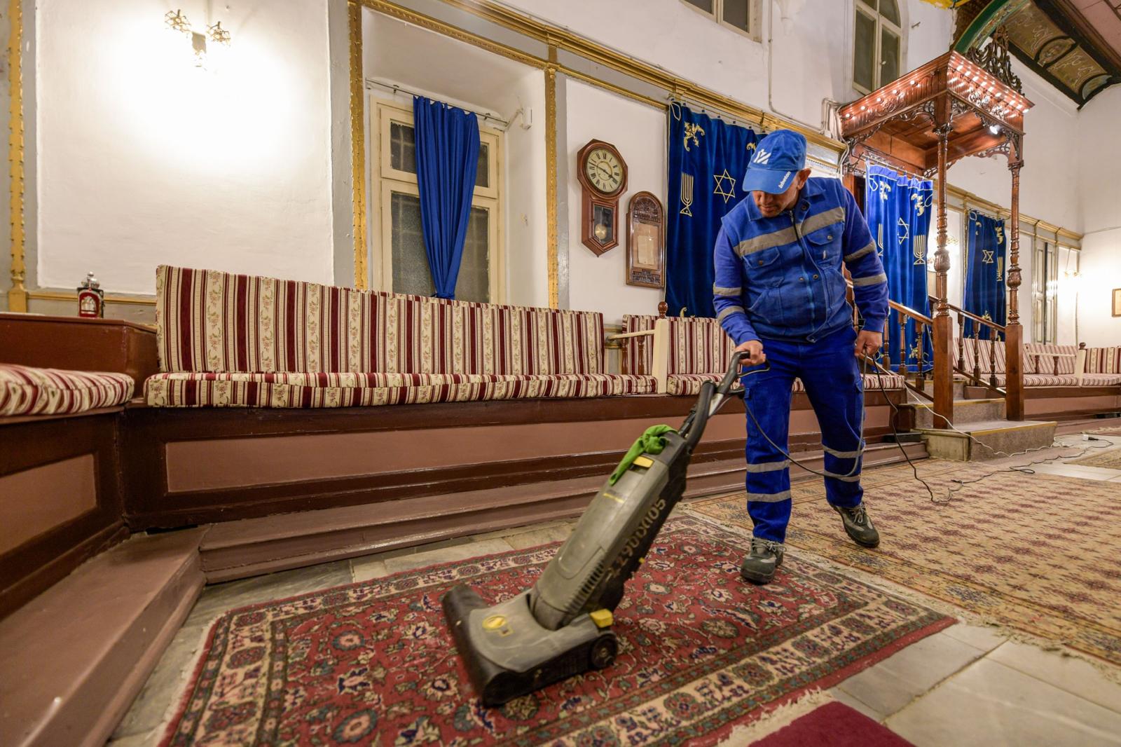 İzmir Büyükşehir’den Anlamlı Hizmet İbadethaneler Ve Dernekler Pırıl Pırıl (4)