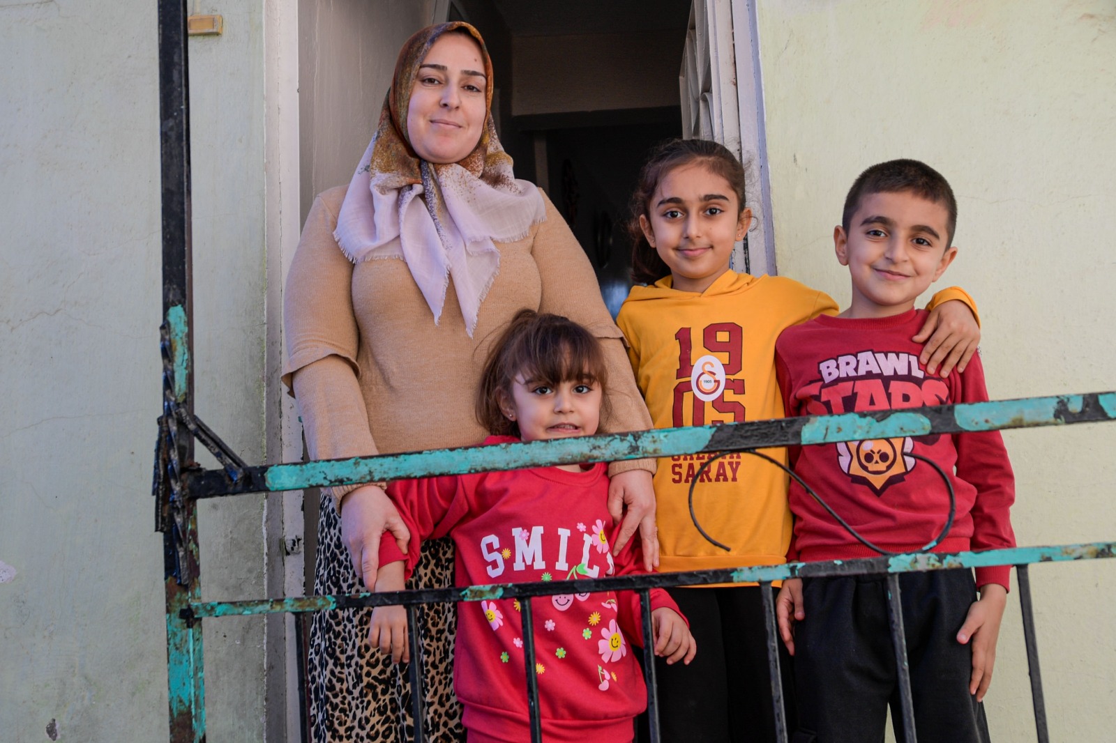 İzmir Büyükşehir’den Soğuklara Karşı Dev Yardım Binlerce Aile Yararlanıyor (5)