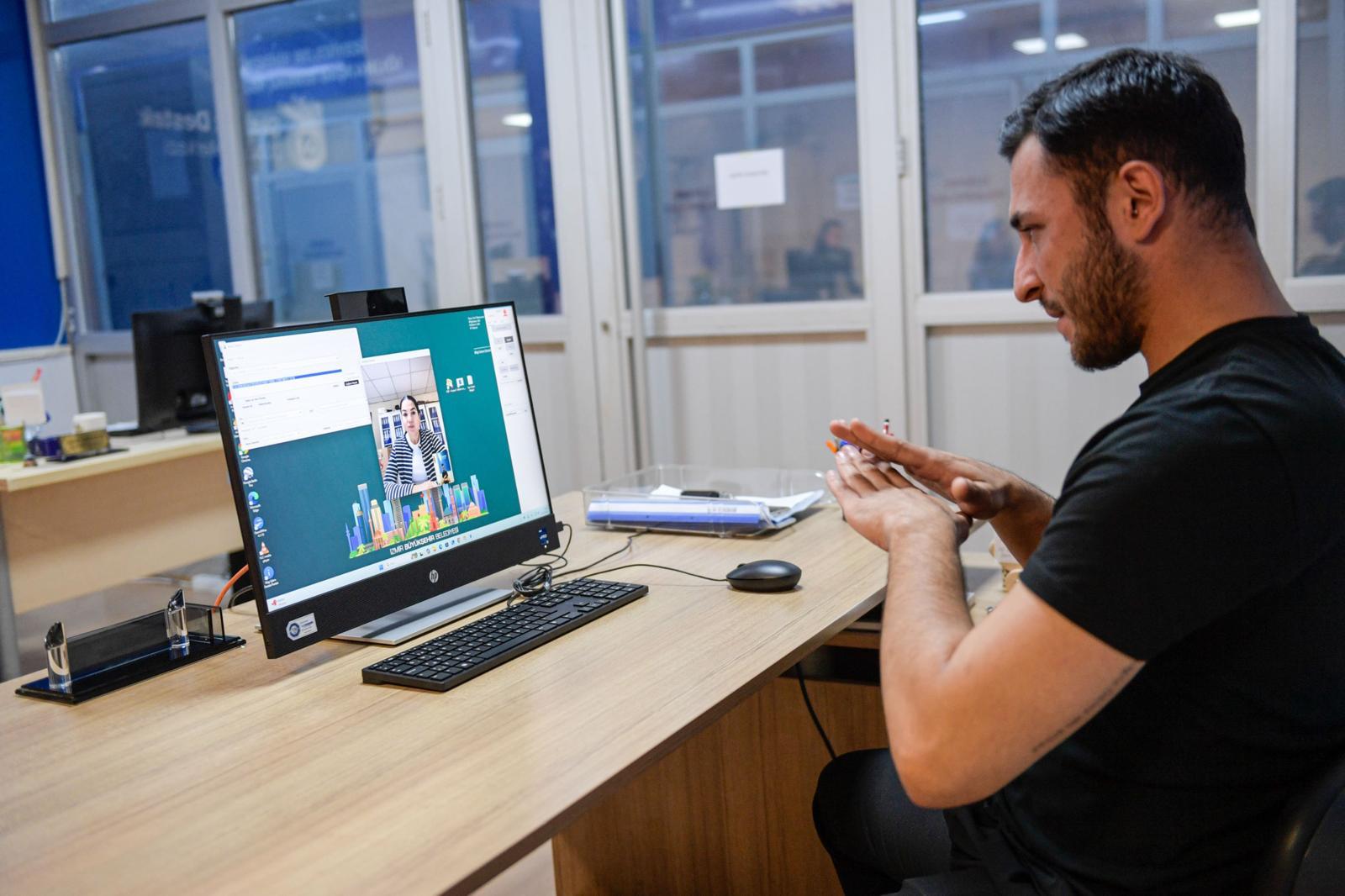 İzmir Engelli Dostu Şehir Olma Yolunda Hızla Ilerliyor (6)