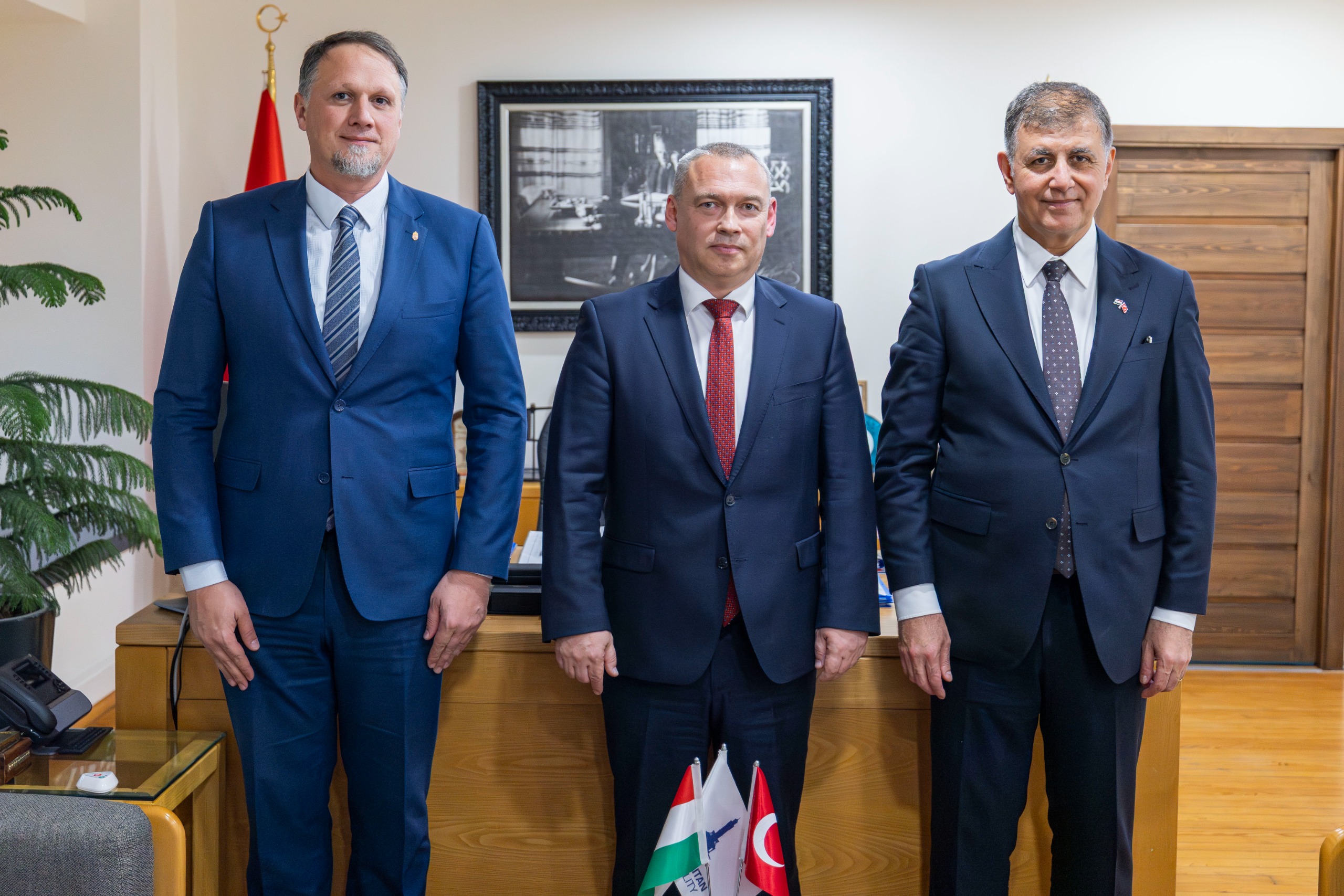 İzmir Ile Macaristan Arasında Kardeş Kent Adımı Atıldı (2)