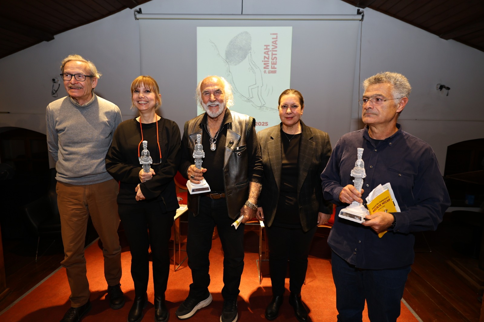 İzmir Mizah Festivali’nde Usta Isimler Anıldı (2)