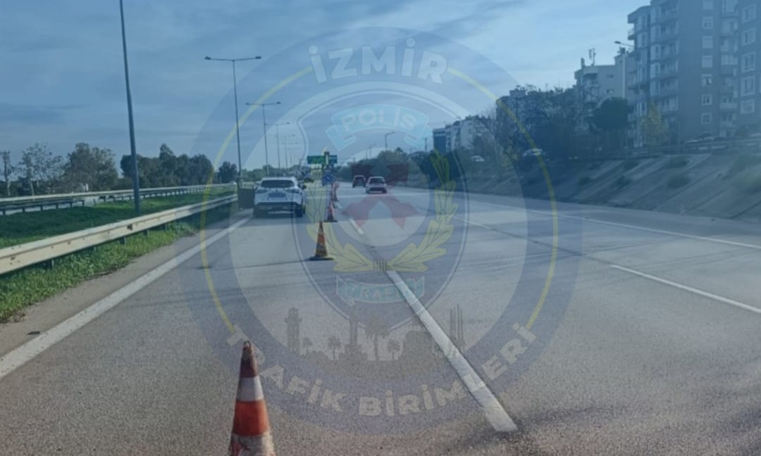 İzmir’de Kritik Güzergahta Şerit Kapatma Sürücüler Dikkat!