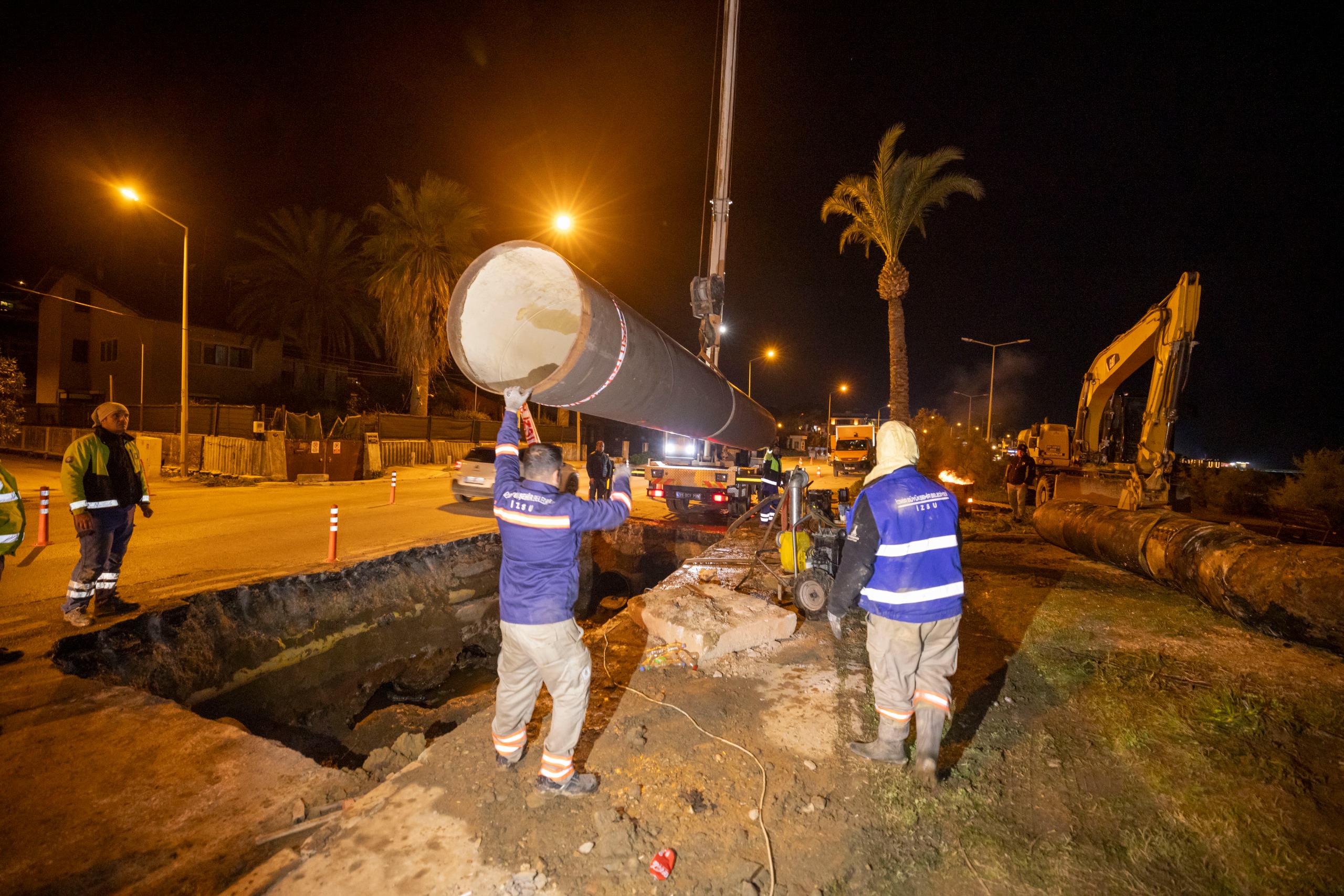 İzmir’de Su Kesintisi 5 Saat Erken Bitti İzsu’dan Hızlı Müdahale (6)