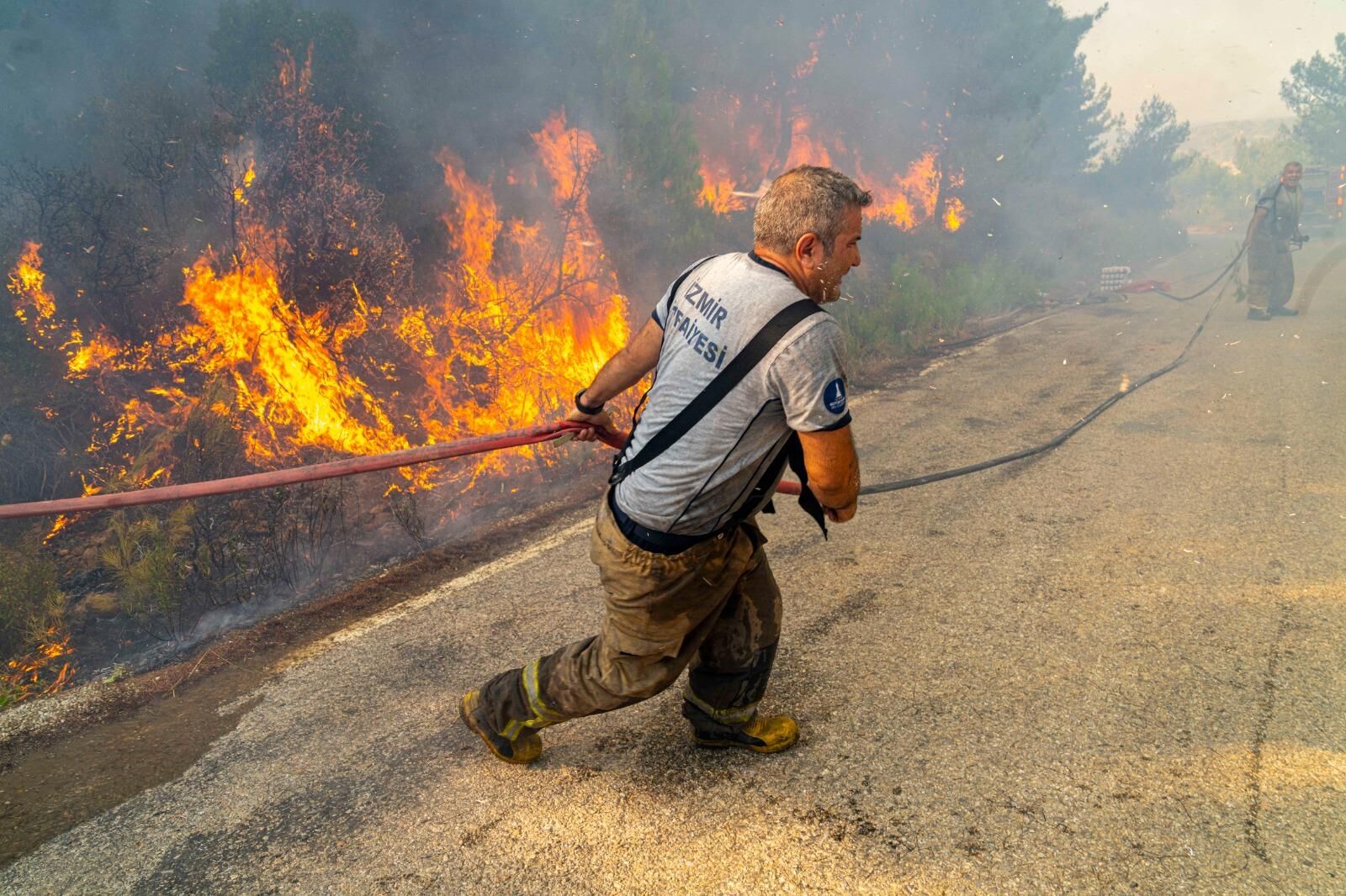 İzmir’de Yangınların Yarısına Yakını Sigara Yüzünden Çıktı