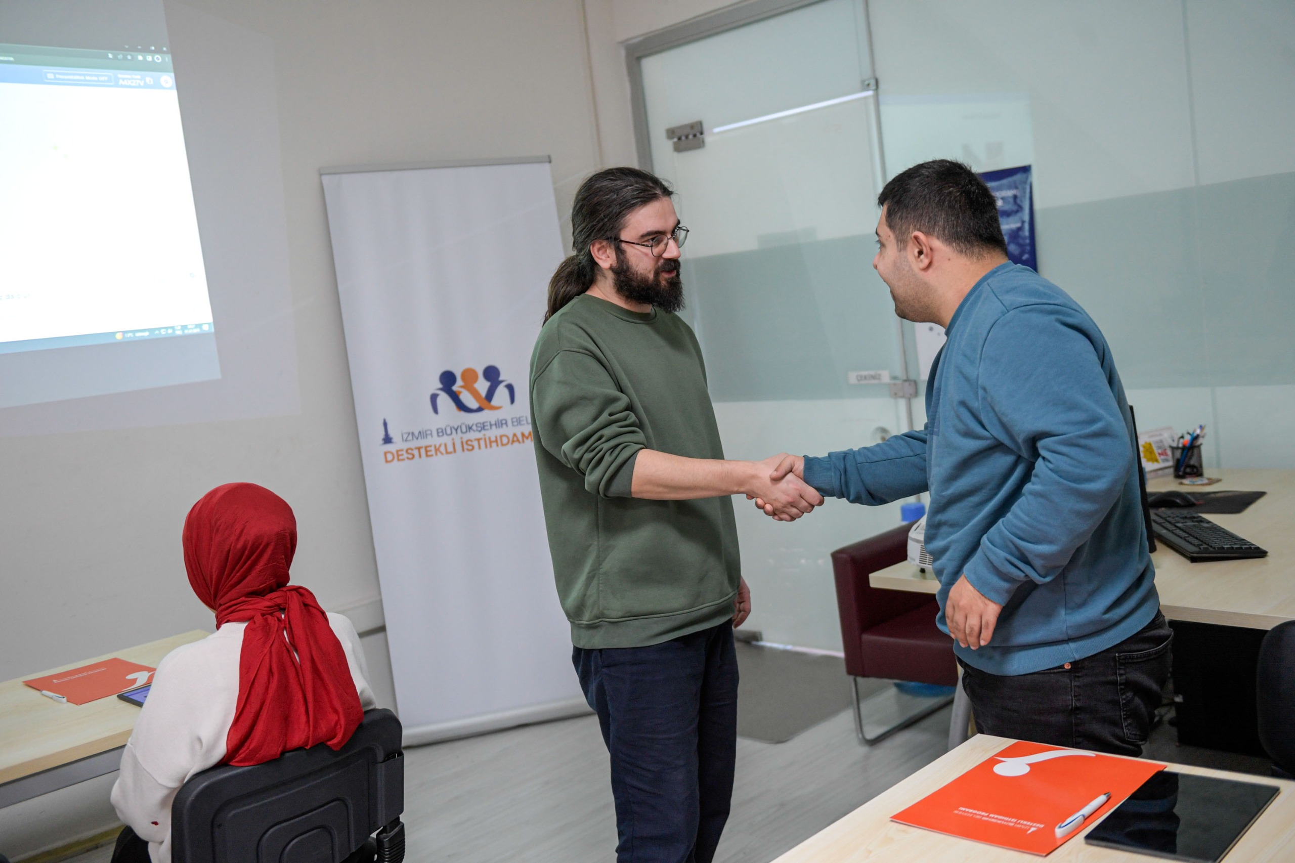 İzmir’den Türkiye’ye Örnek Proje 53 Engelli Iş Gücüne Katıldı (12)