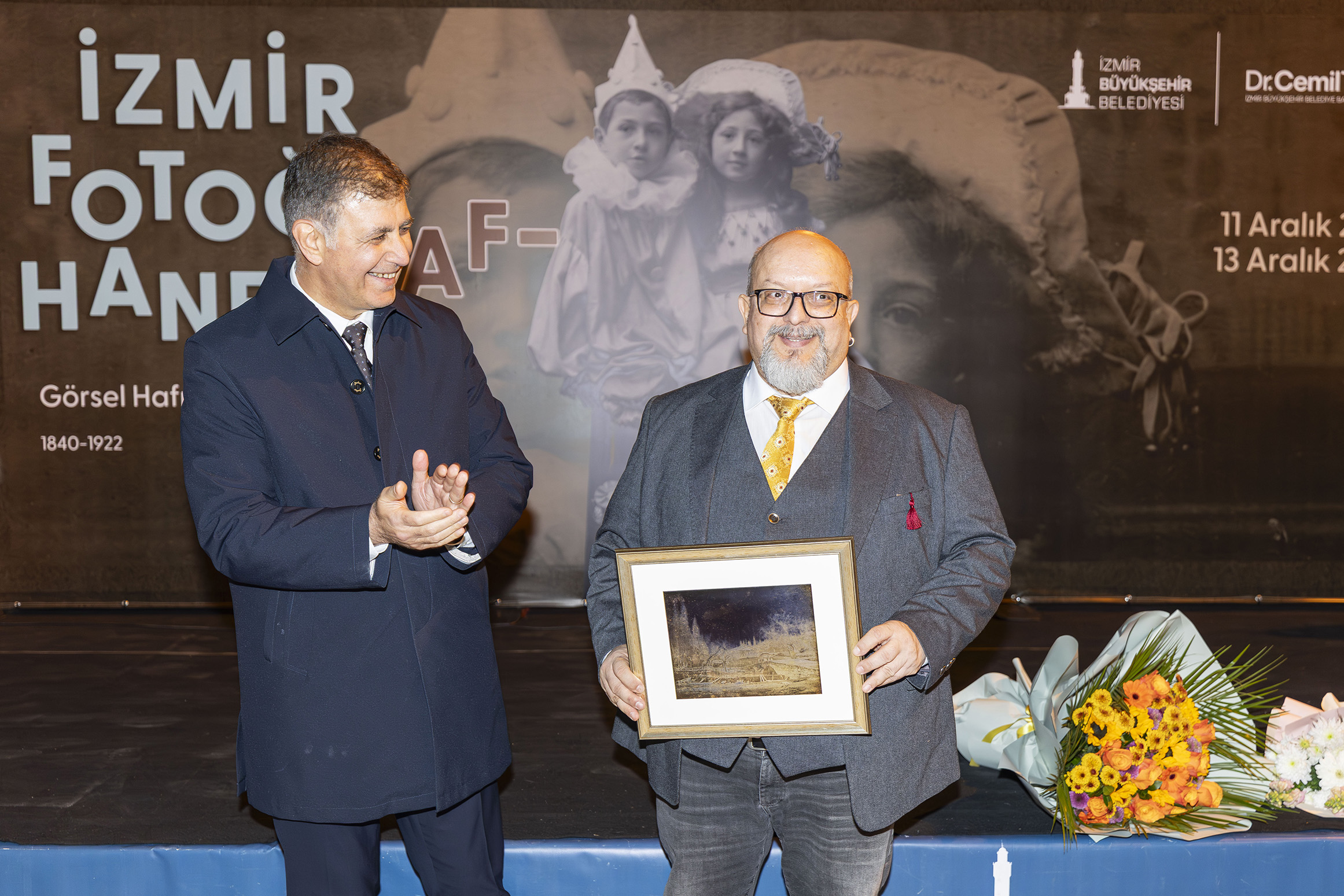 İzmir’in Fotoğraf Tarihine Işık Tutan Sergi Açıldı (3)