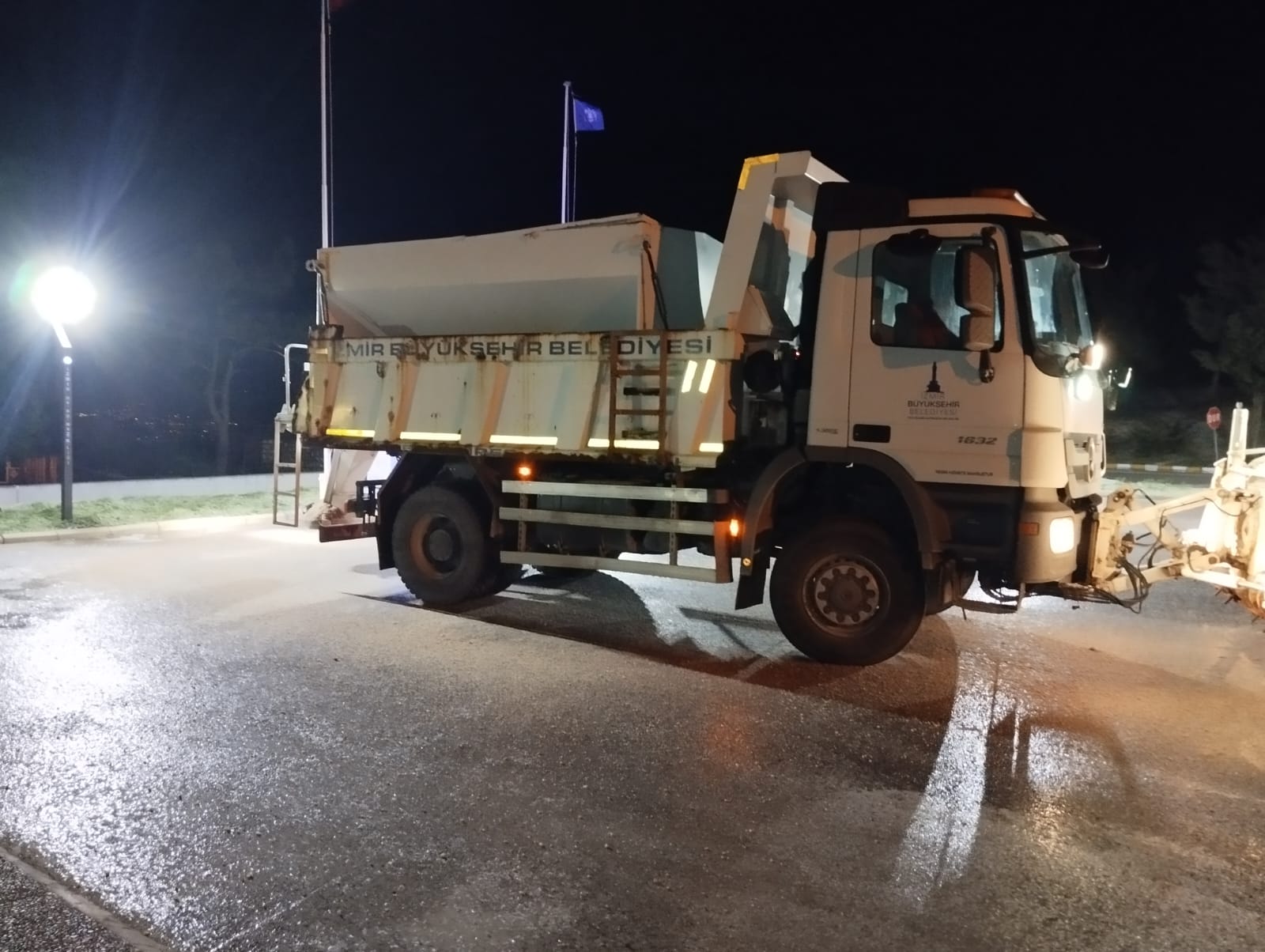 İzmir’in Yüksek Kesimlerinde Kar Etkisini Artırdı (4)