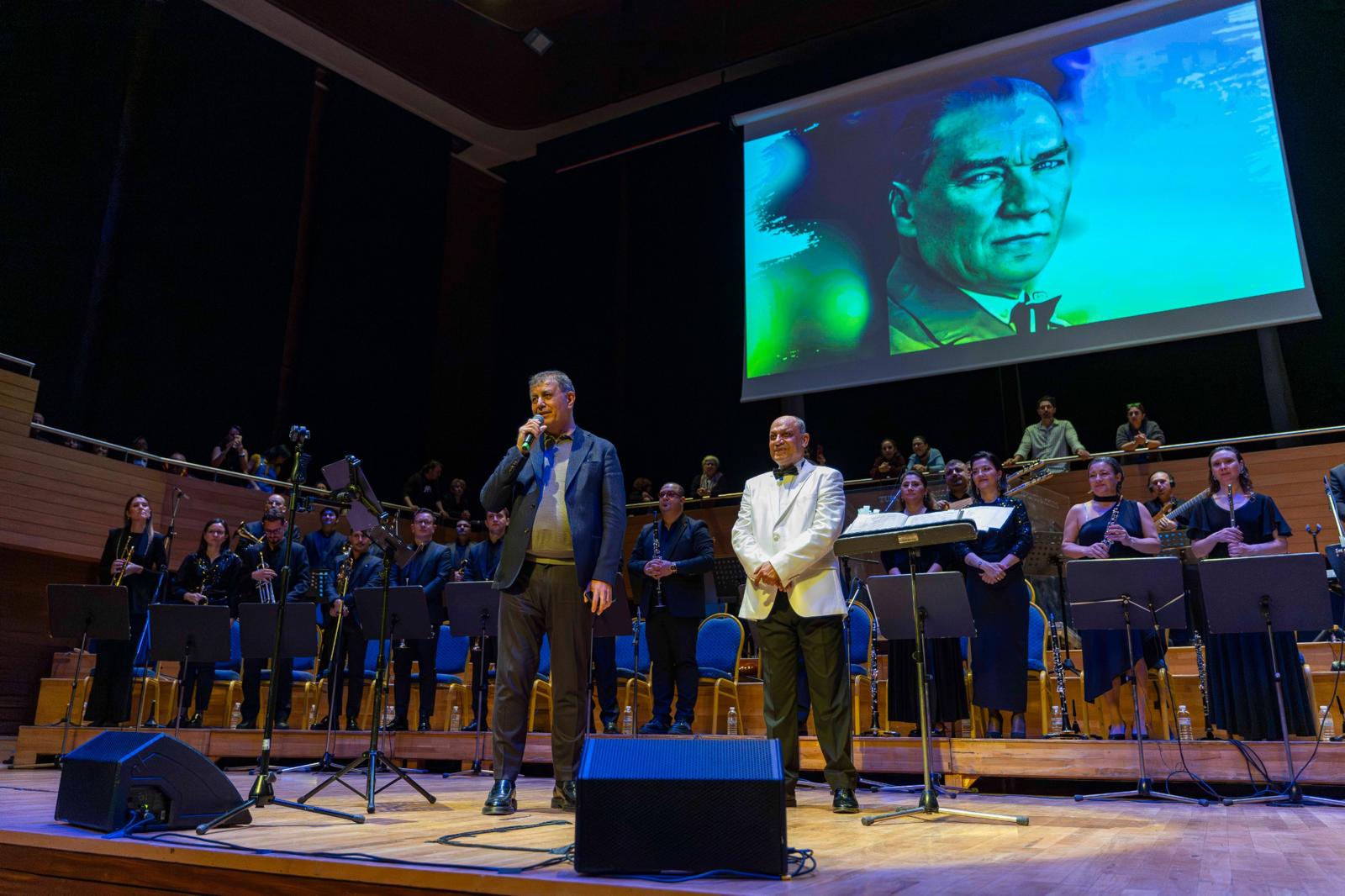 İzmirliler Iki Ustanın Anısına Aassm’de Buluştu (4)