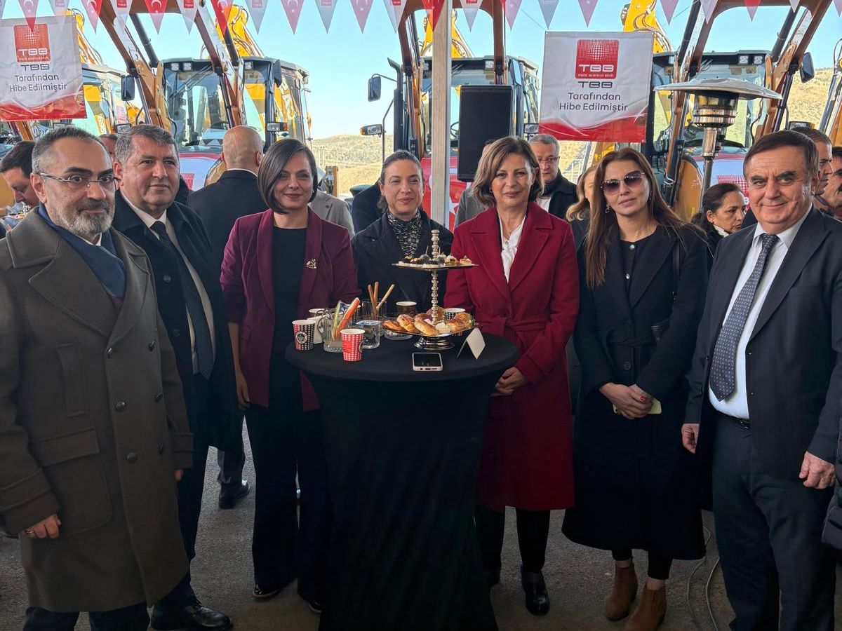 Karabağlar Belediyesi’nin Hizmet Gücüne Yeni Takviye (2)