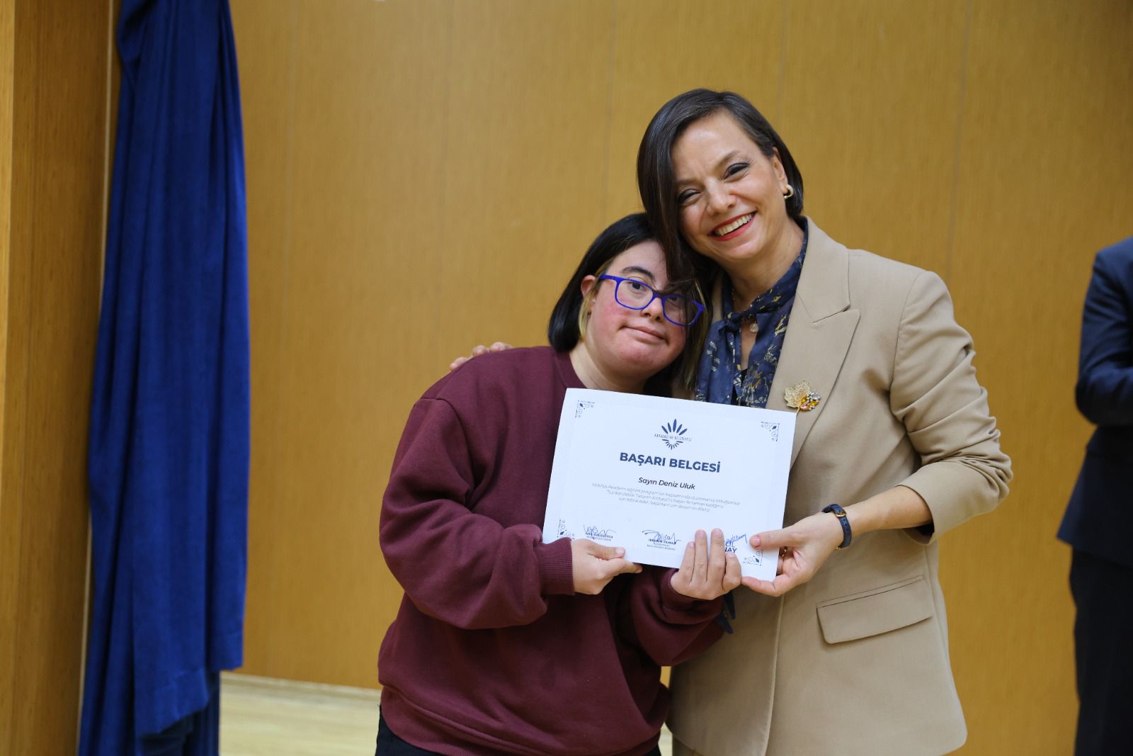 Karabağlar’da Engeller Tasarımla Yıkıldı (7)
