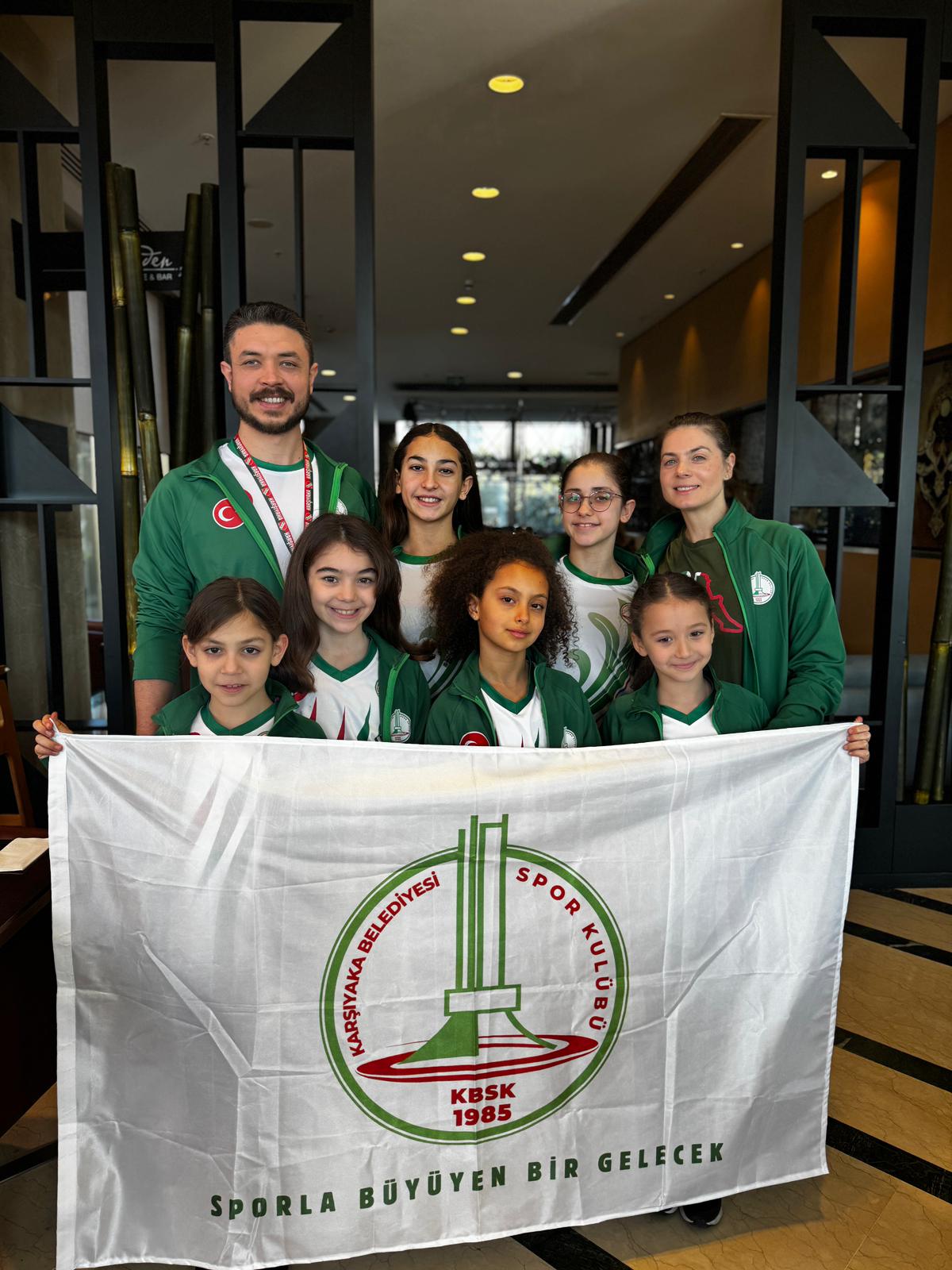 Karşıyaka Milli Gurur Yaşadı (1)