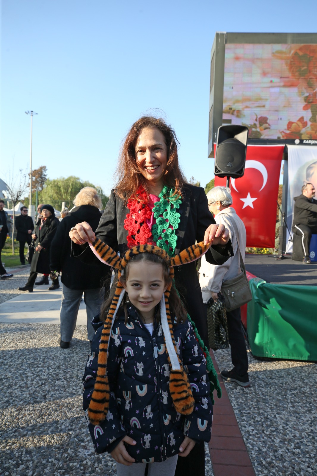 Karşıyaka Yeni Yıla Işıl Işıl Hazırlanıyor (6)