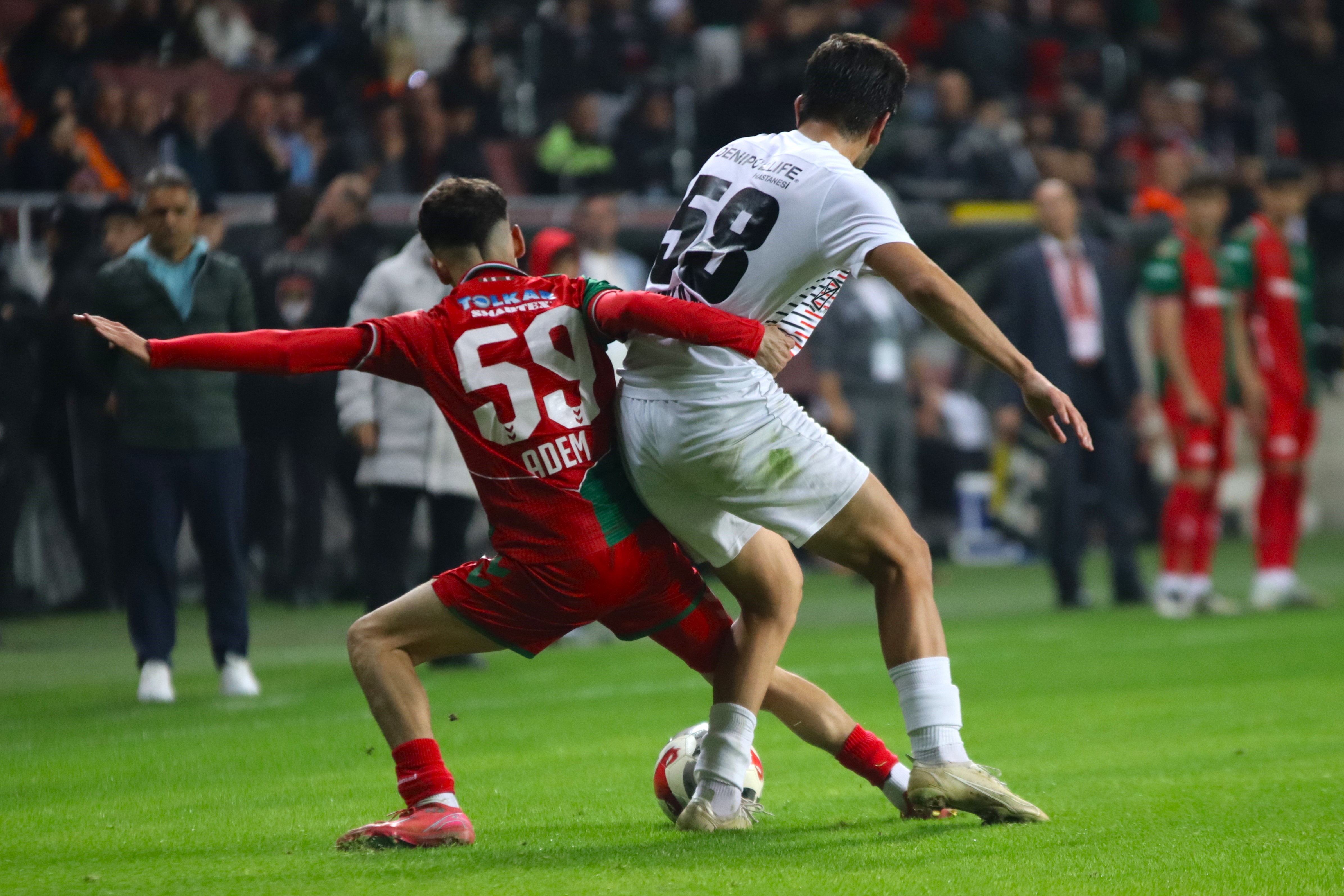 Karşıyaka'da Basatemür’ün Sürprizi Tuttu! Genç Adem Takıma Hayat Verdi (2)