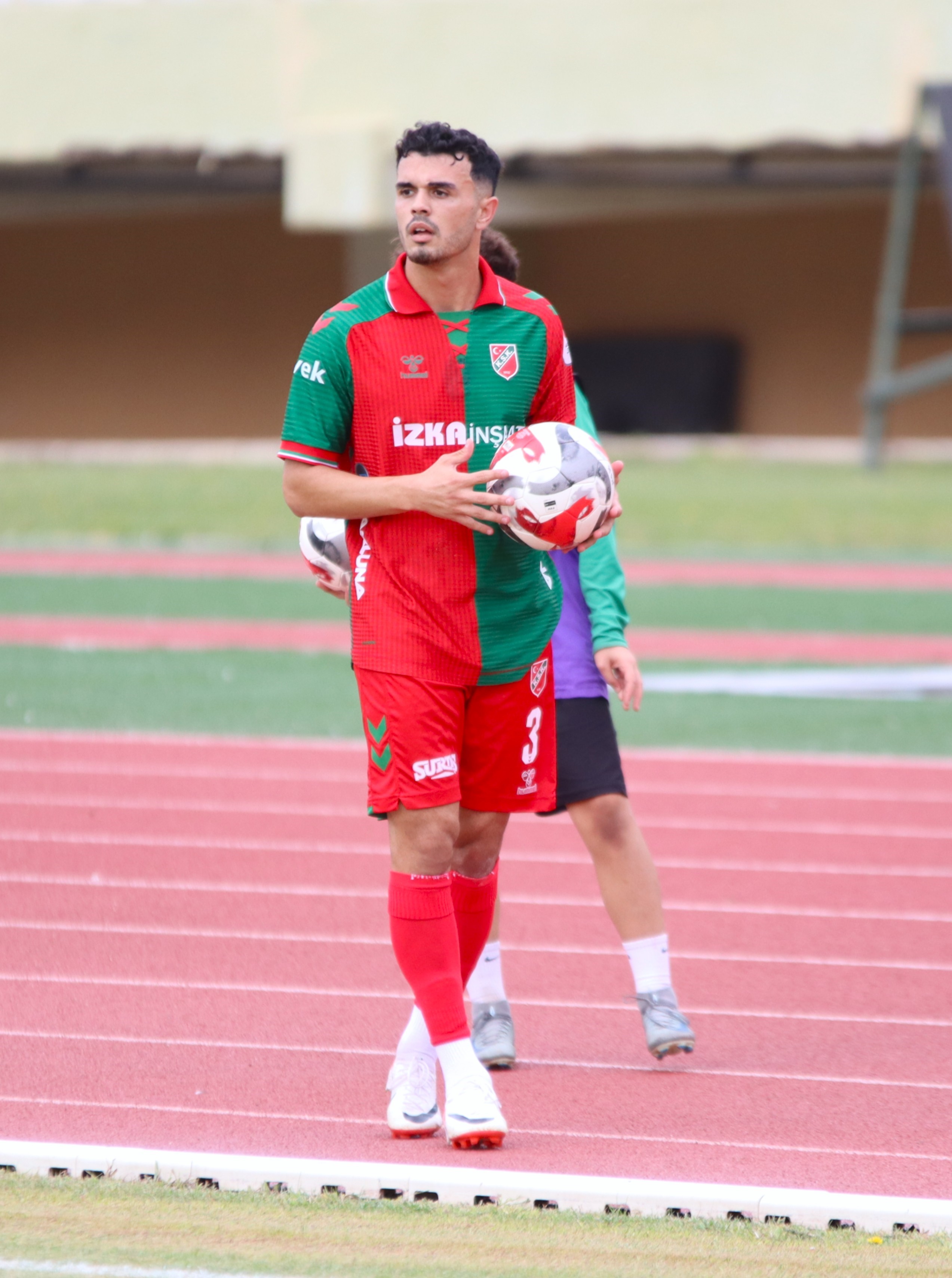 Karşıyaka’da Sürpriz Ayrılık Ferdi Burgaz Gidiyor! (2)