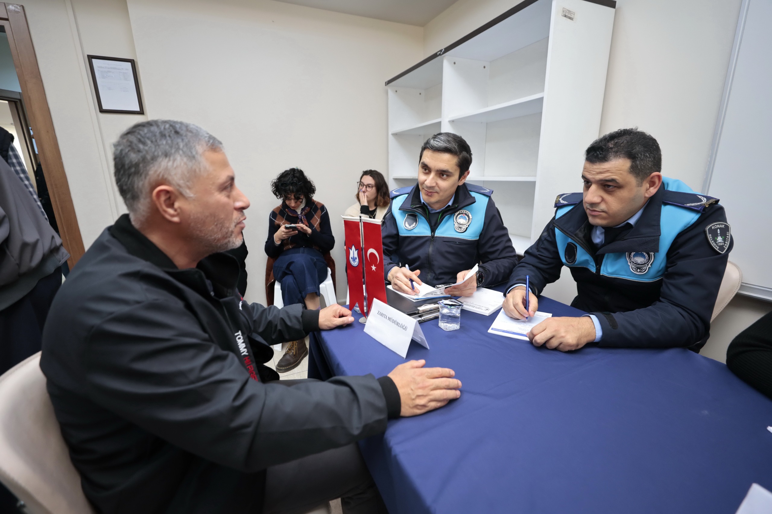 Konak’ta 'Komşu Buluşmaları' 111 Mahalleye Ulaştı (4)