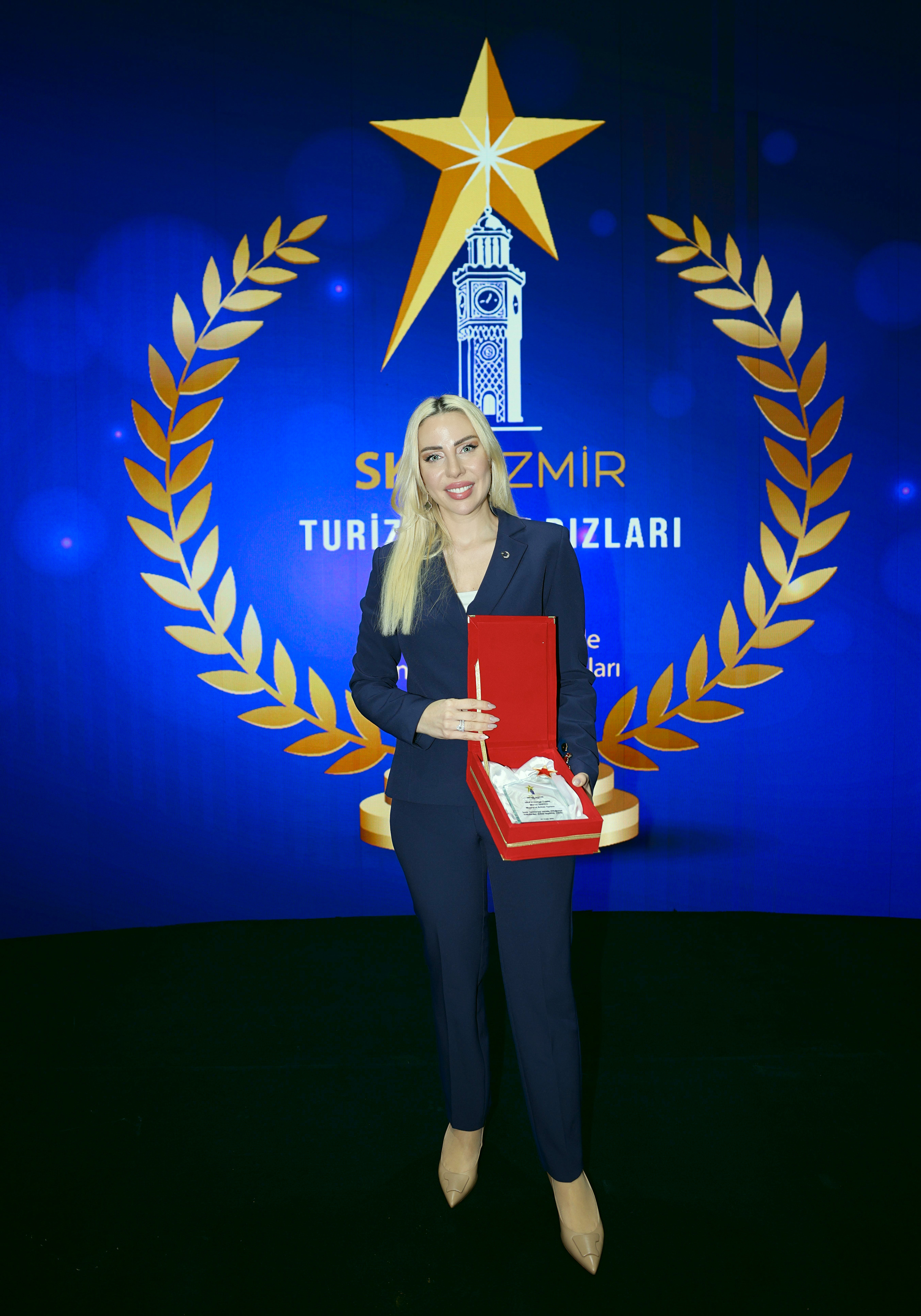 Merve Arkas 'Prestij Ödülü' Taçlandı (2)