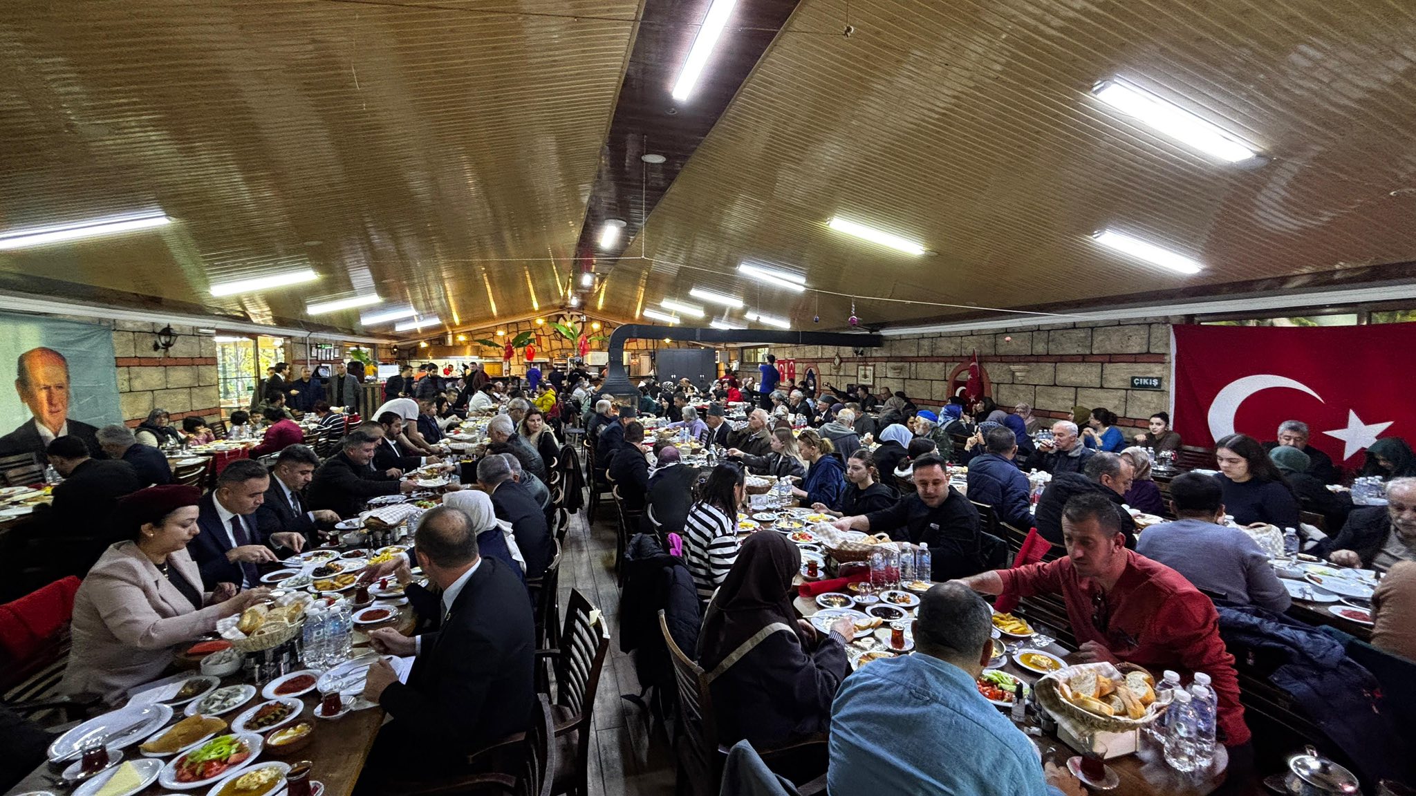 Mhp İzmir Teşkilatı Şehit Ailelerini Yalnız Bırakmadı (1)