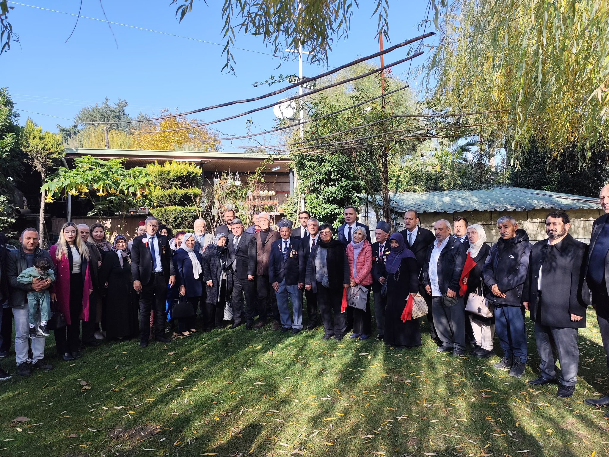 Mhp İzmir Teşkilatı Şehit Ailelerini Yalnız Bırakmadı (2)