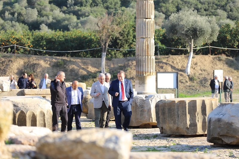 Muhtarlar Menderes’te Ortak Akıl Için Bir Araya Geldi (1)