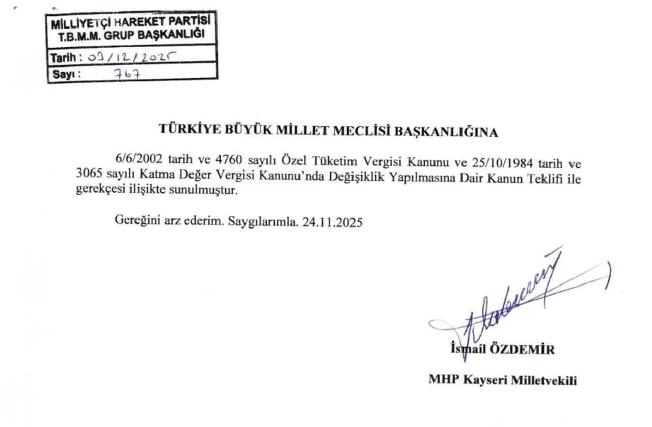 Öğrencilere Ötv'siz Cep Telefonu Düzenlemesi Meclis’ten Geçti Mi Iphone, Samsung, Playstation 5 Fiyatı Ne Kadar Olacak (2)
