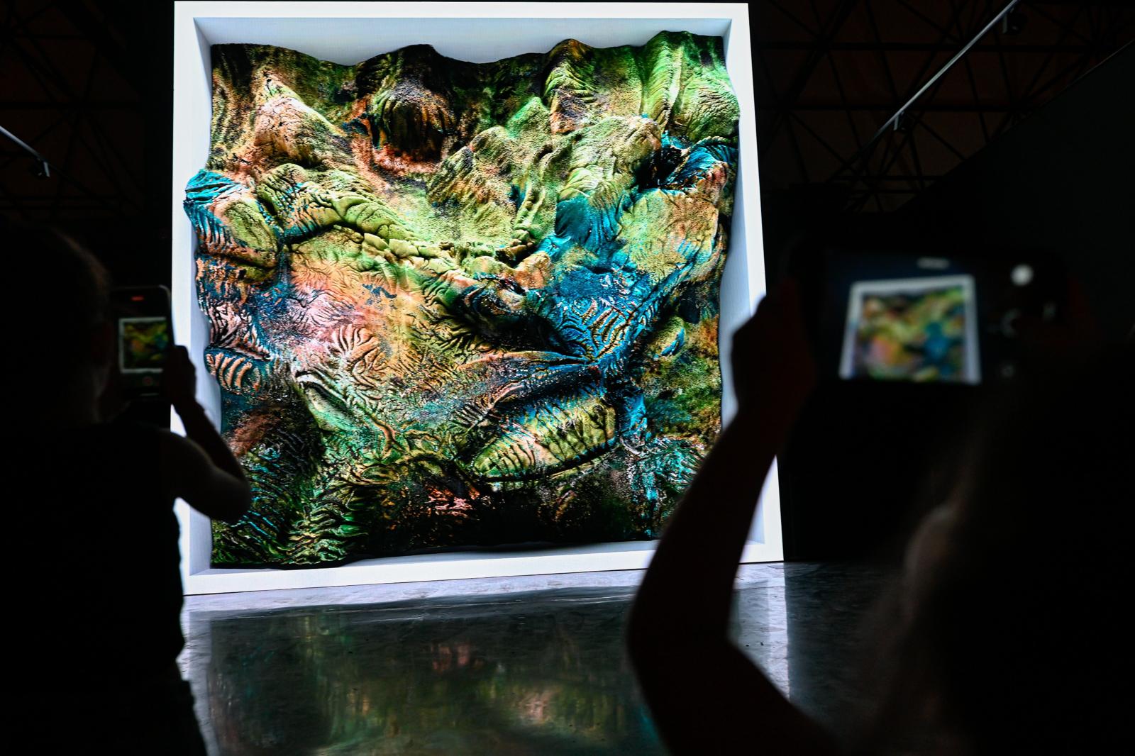 Refik Anadol Sergileri İzmir’de Iz Bıraktı (2)