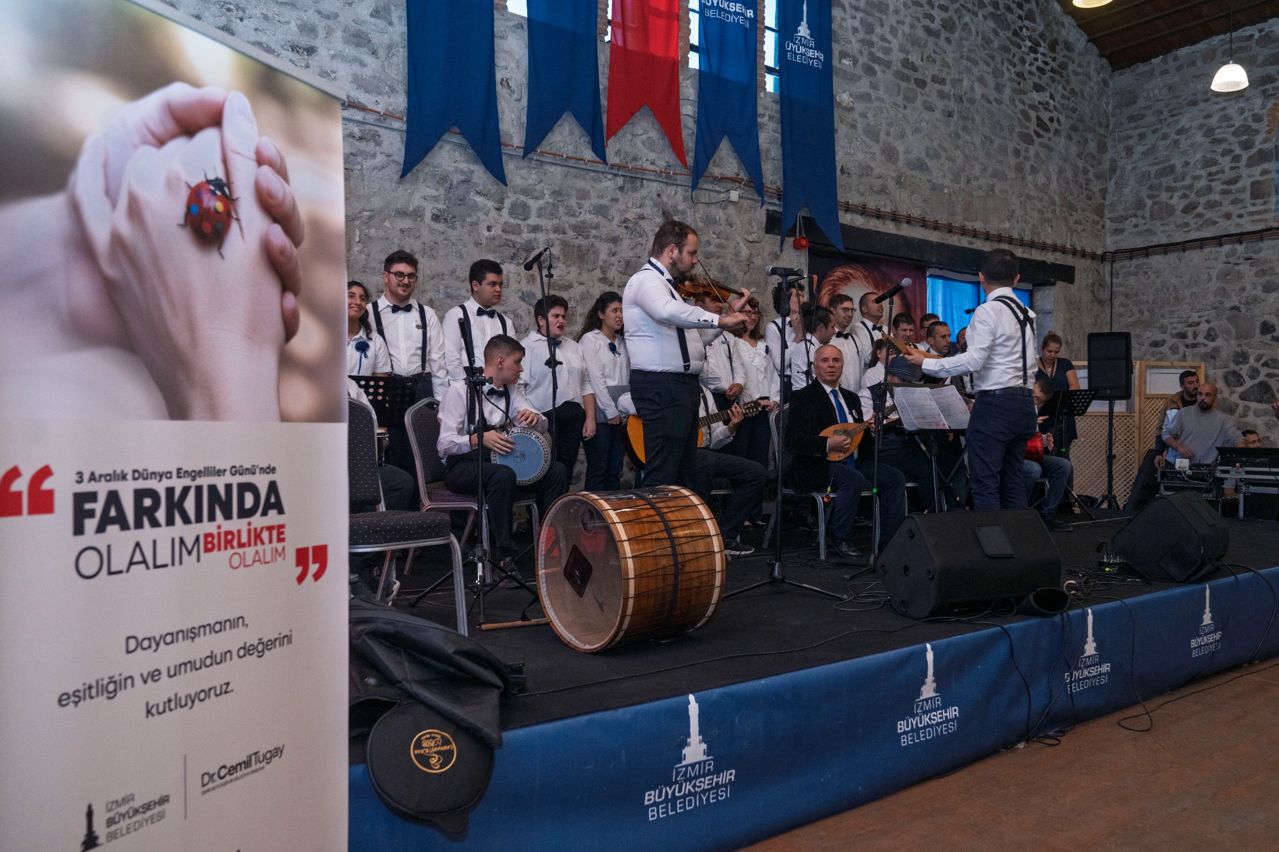 Sahne Engelleri Yıktı İzmir’de Örnek Etkinlik (4)