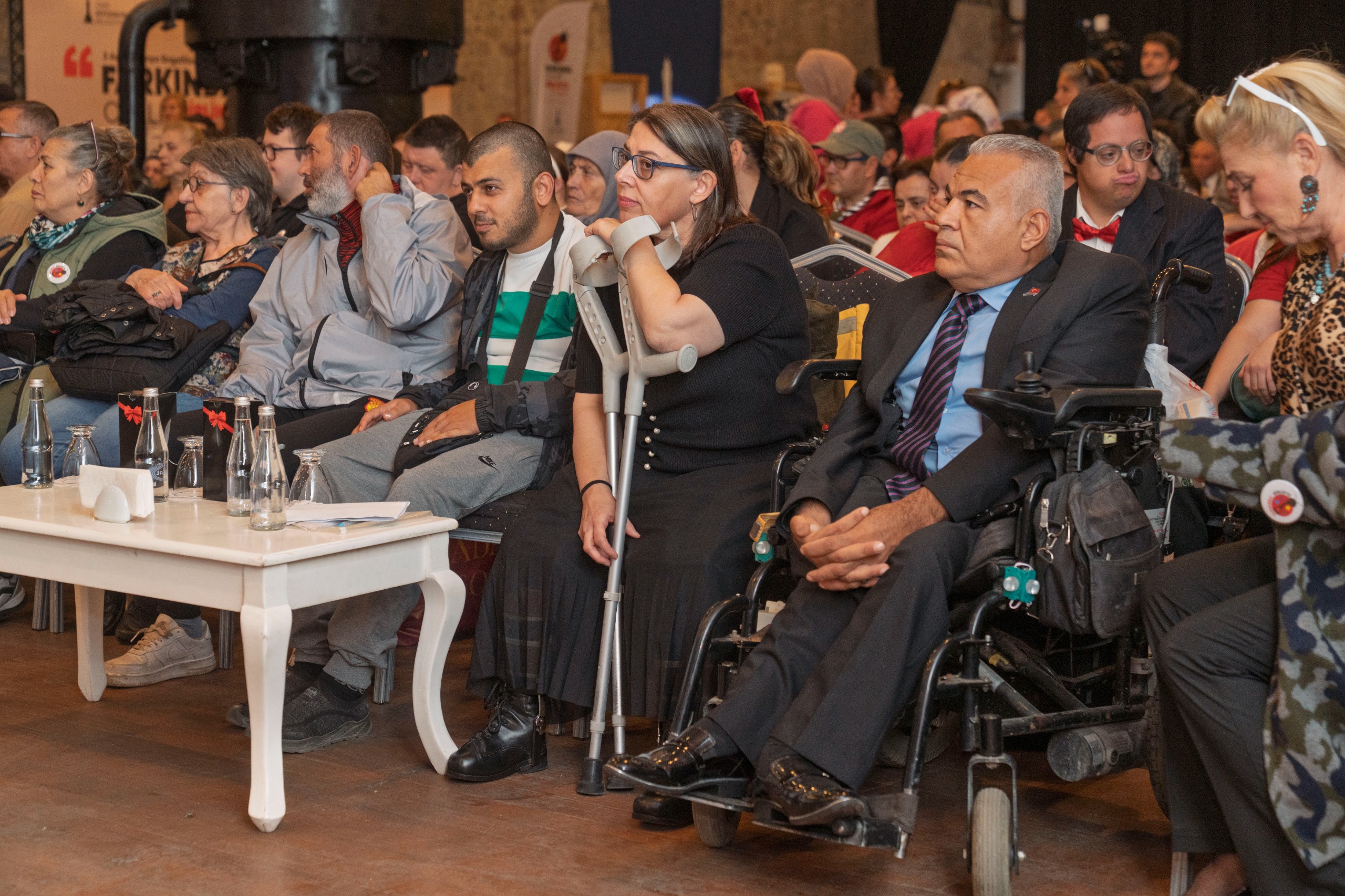 Sahne Engelleri Yıktı İzmir’de Örnek Etkinlik (8)