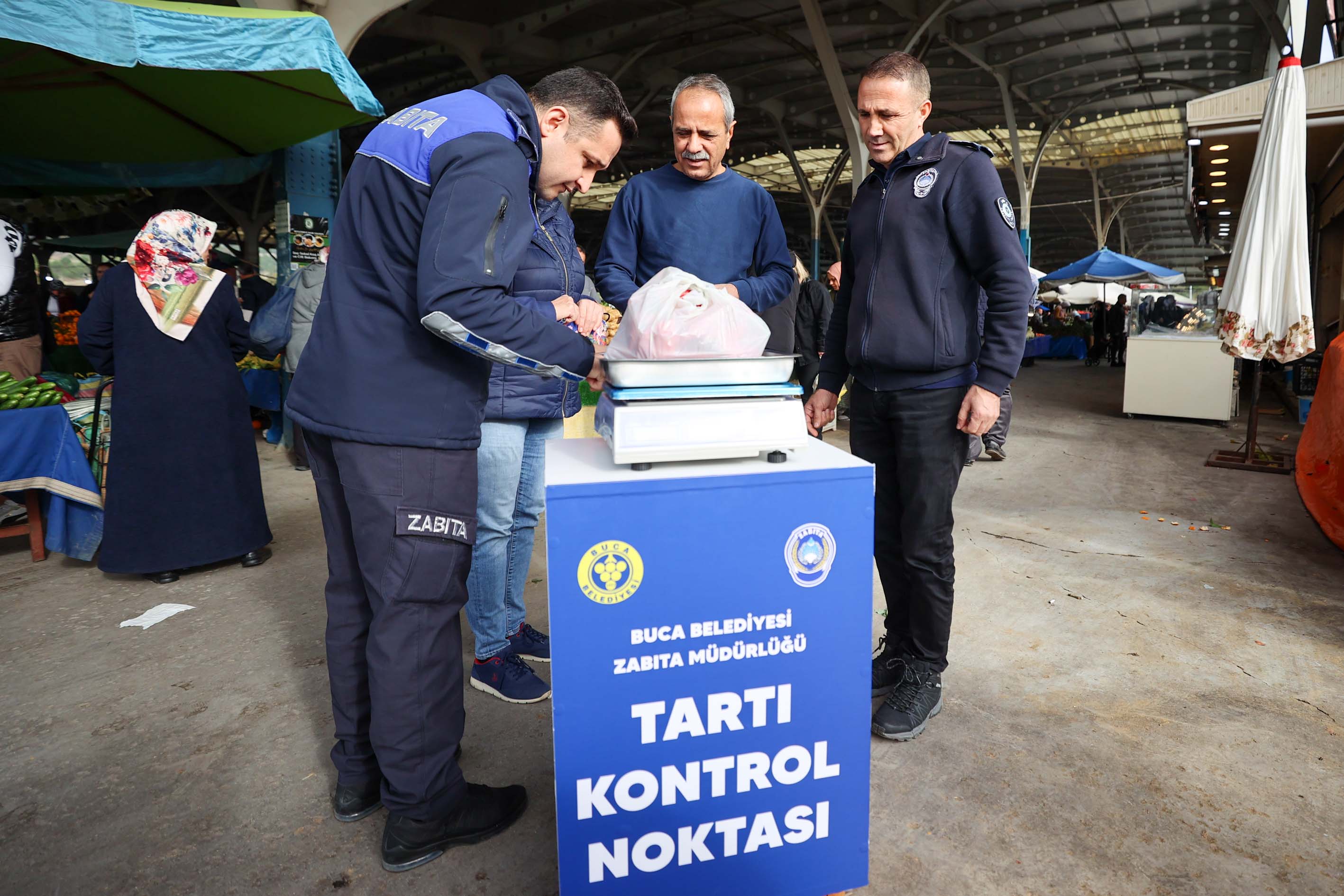 Semt Pazarlarında ‘Tartı Kontrol Noktası’ Uygulaması Başladı (2)