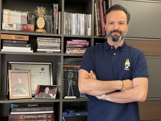 Timur Savcı Kimdir-1