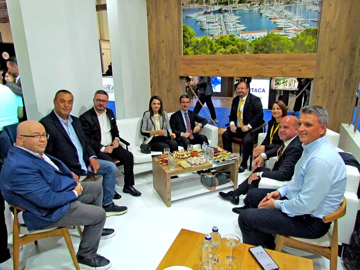 Tti İzmir’de Çeşme Standı Büyük Ilgi Gördü (2)