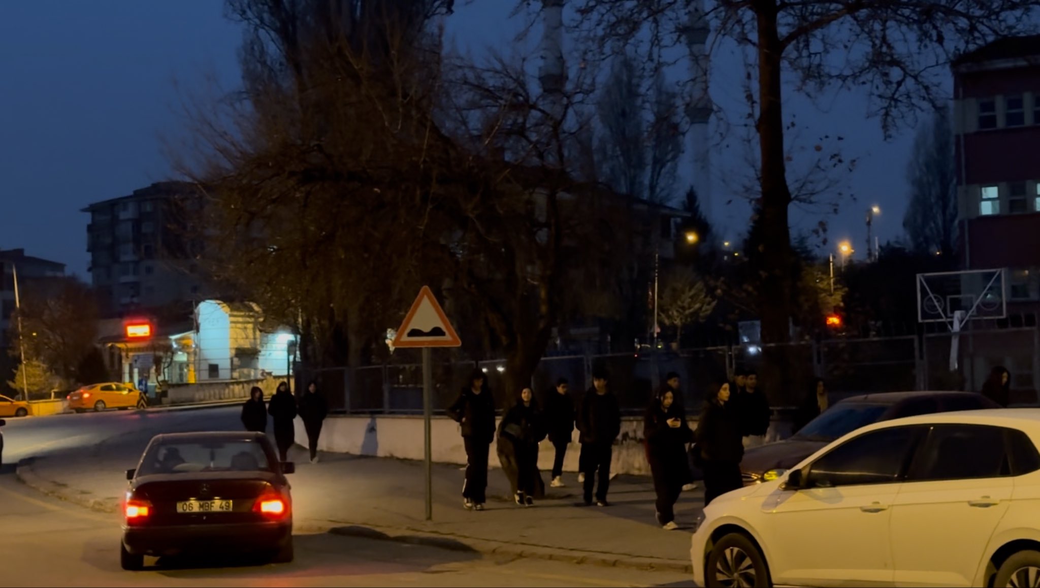 Ümit Özlale Kalıcı Yaz Saati Chp Iktidarında Kalkacak! (2)